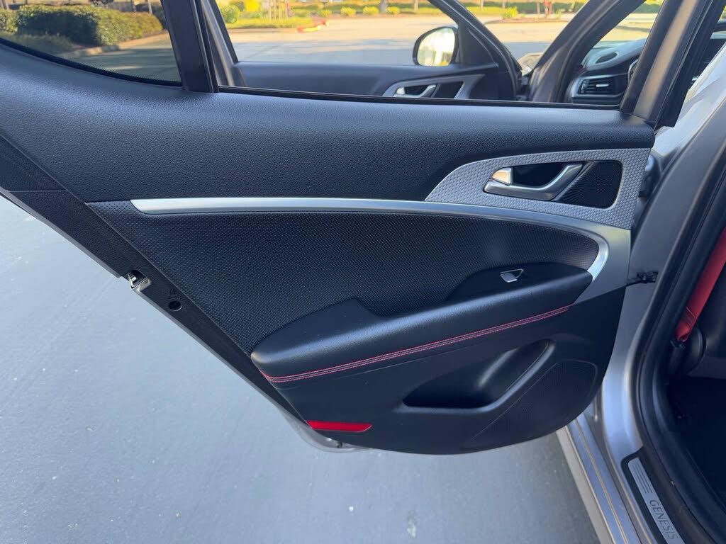 Genesis G70 photo 51
