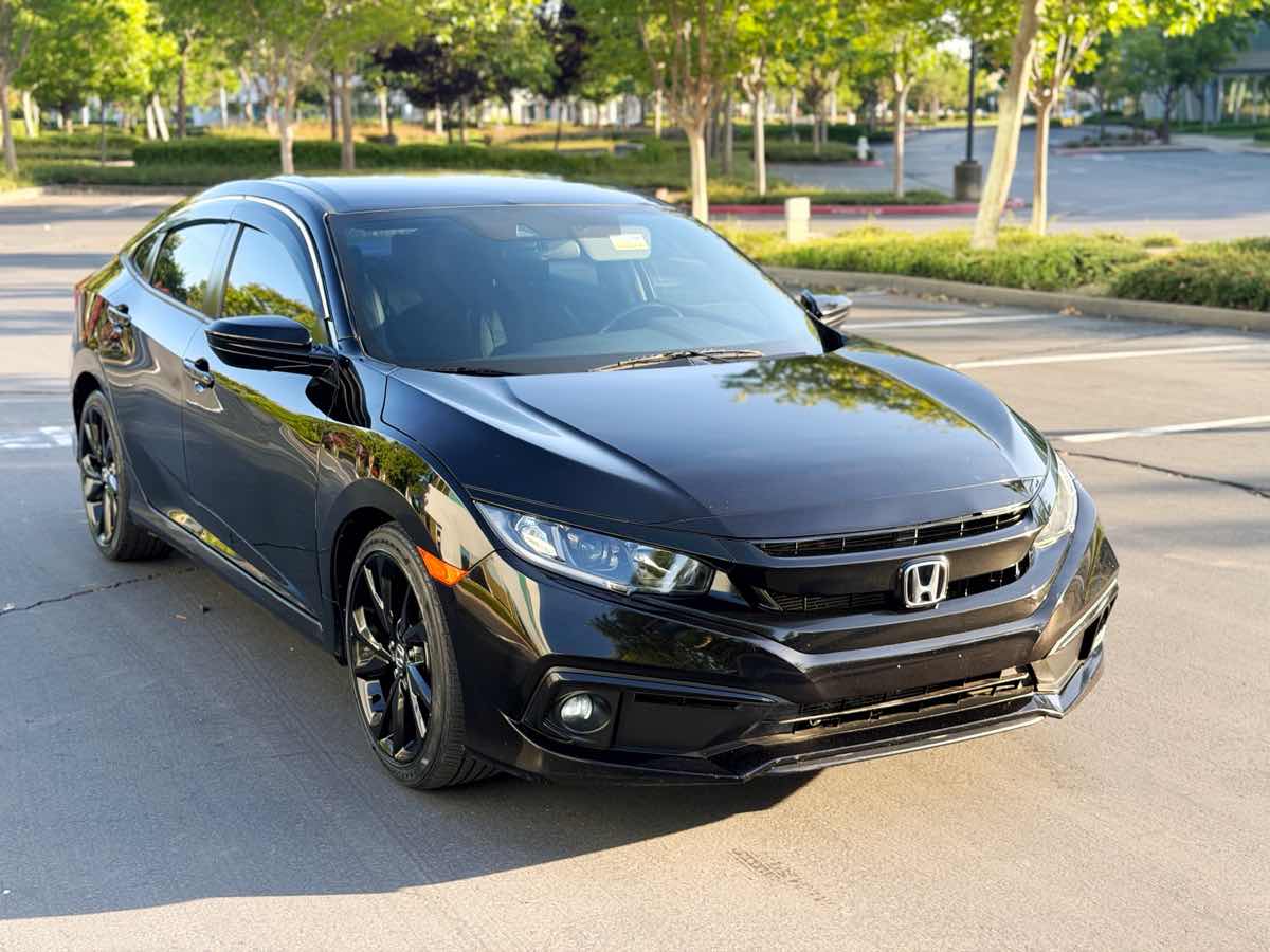 2019 Honda Civic Sport CVT's photo