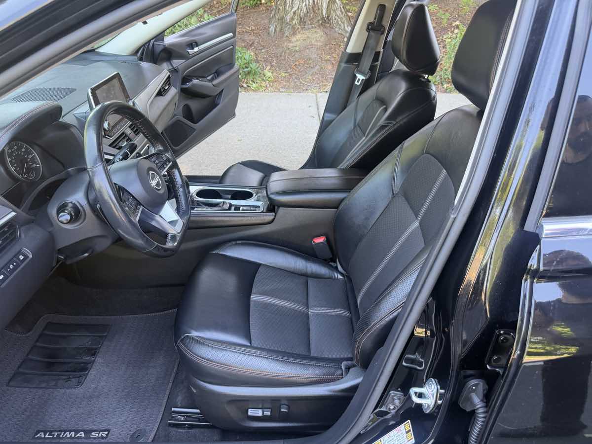 Nissan Altima photo 15
