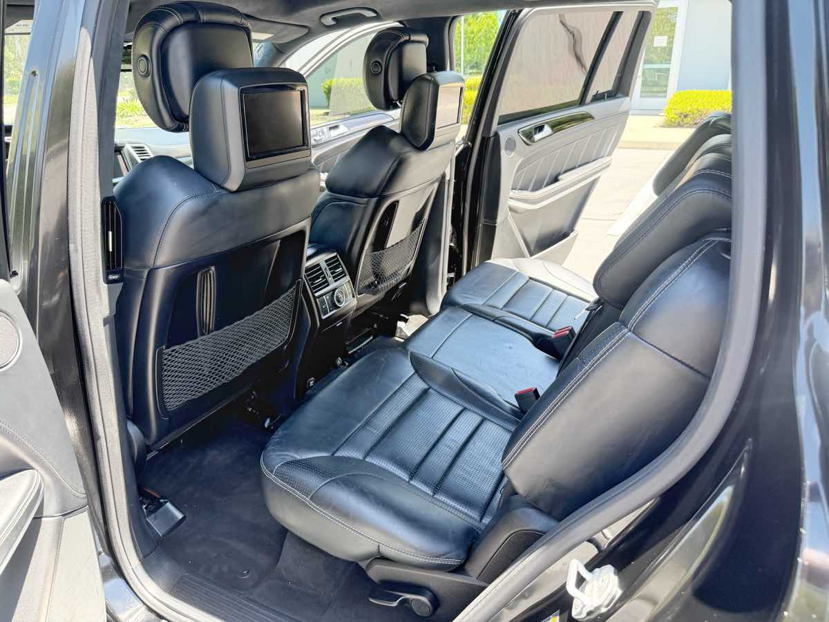 Mercedes-Benz GL 63 AMG photo 24