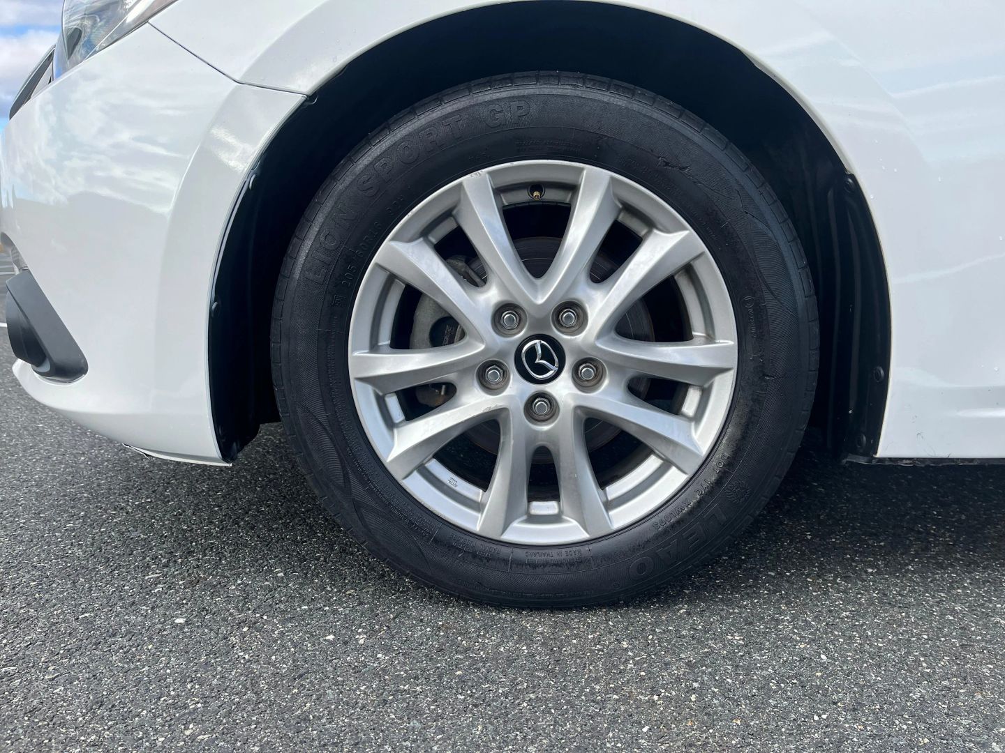 2015 Mazda MAZDA3 i Touring - Photo 18