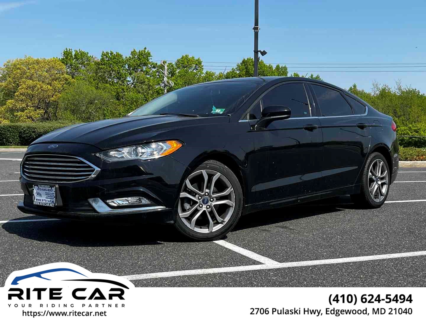 2017 Ford Fusion SE FWD's photo