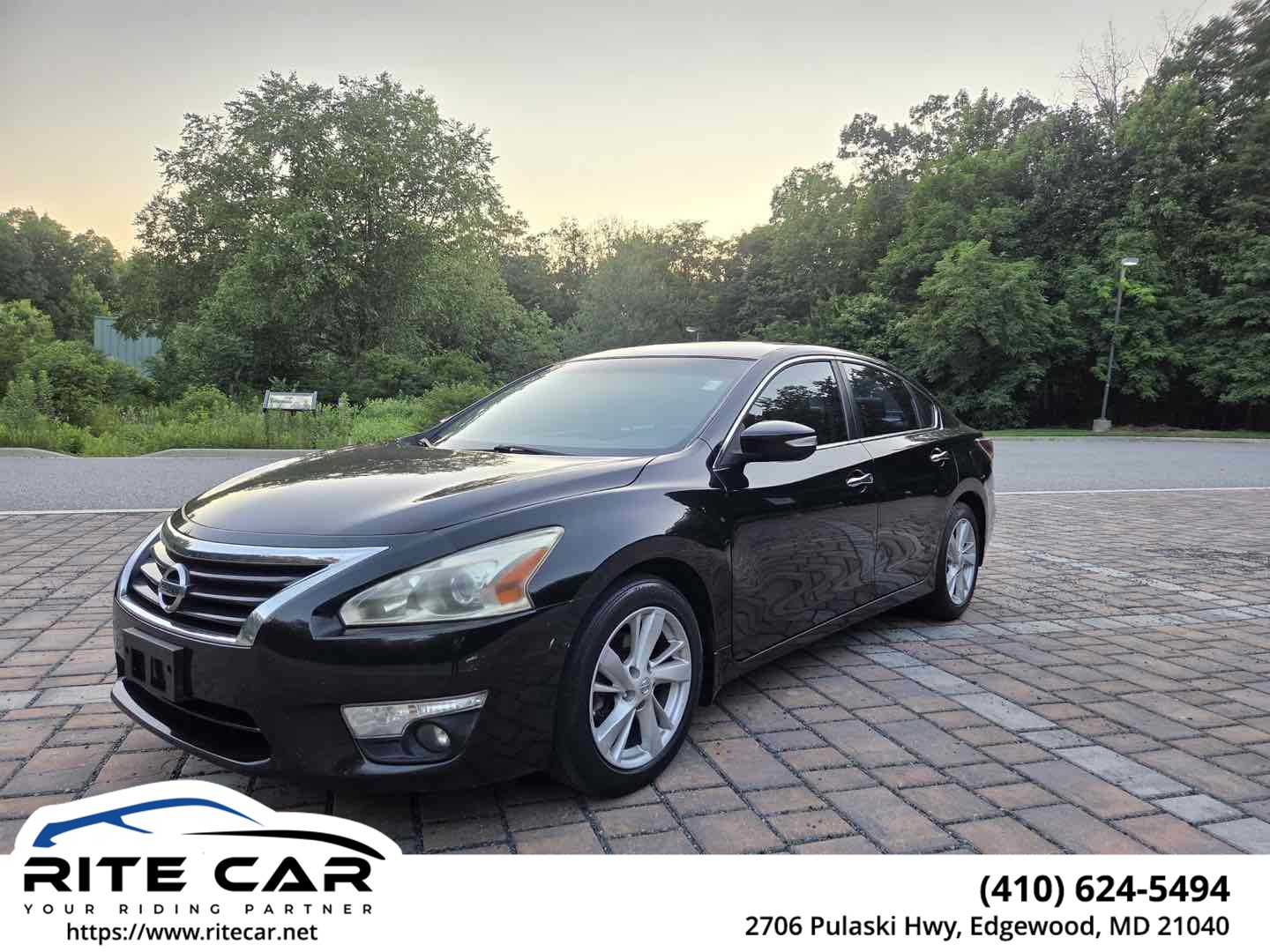 Super Black 2014 Nissan Altima Sedan Front-Wheel Drive Automatic