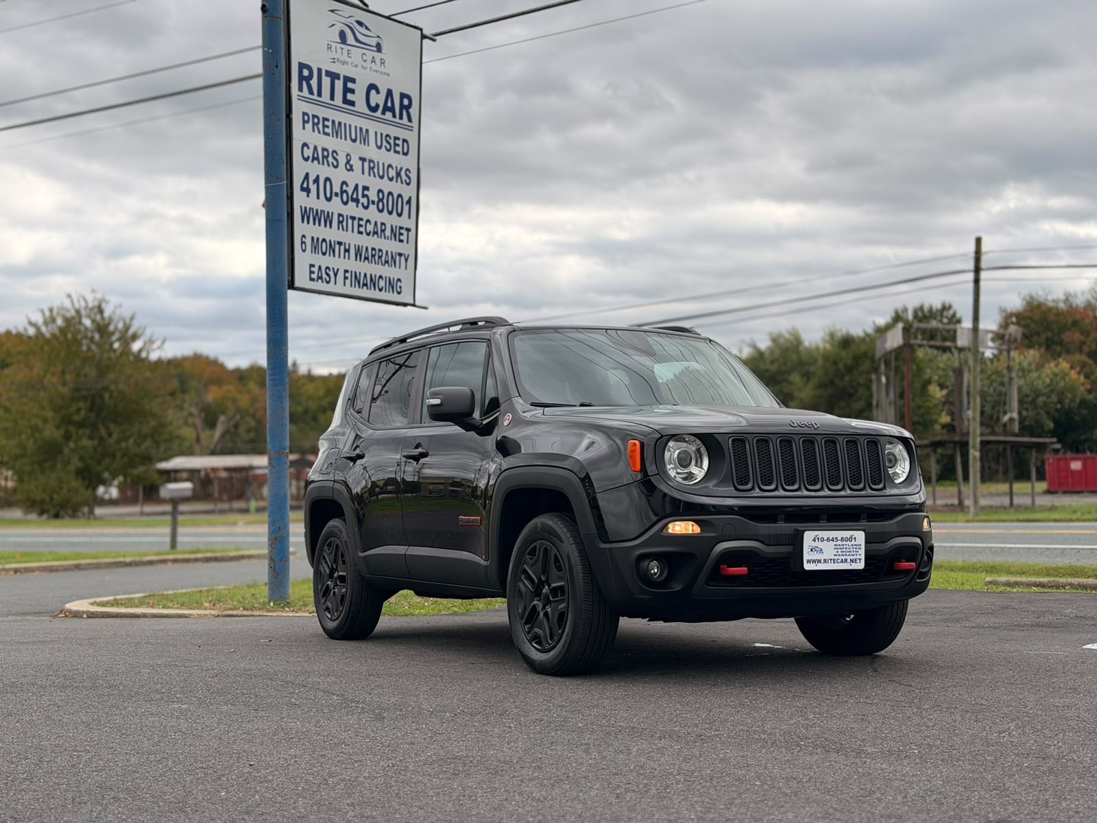 Photo 3 of this Jeep Renegade