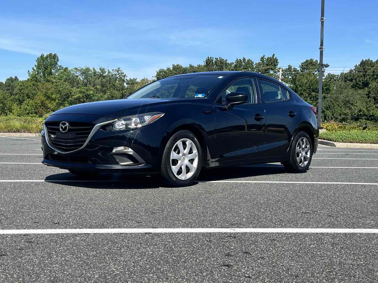 Photo 4 of this Mazda Mazda3