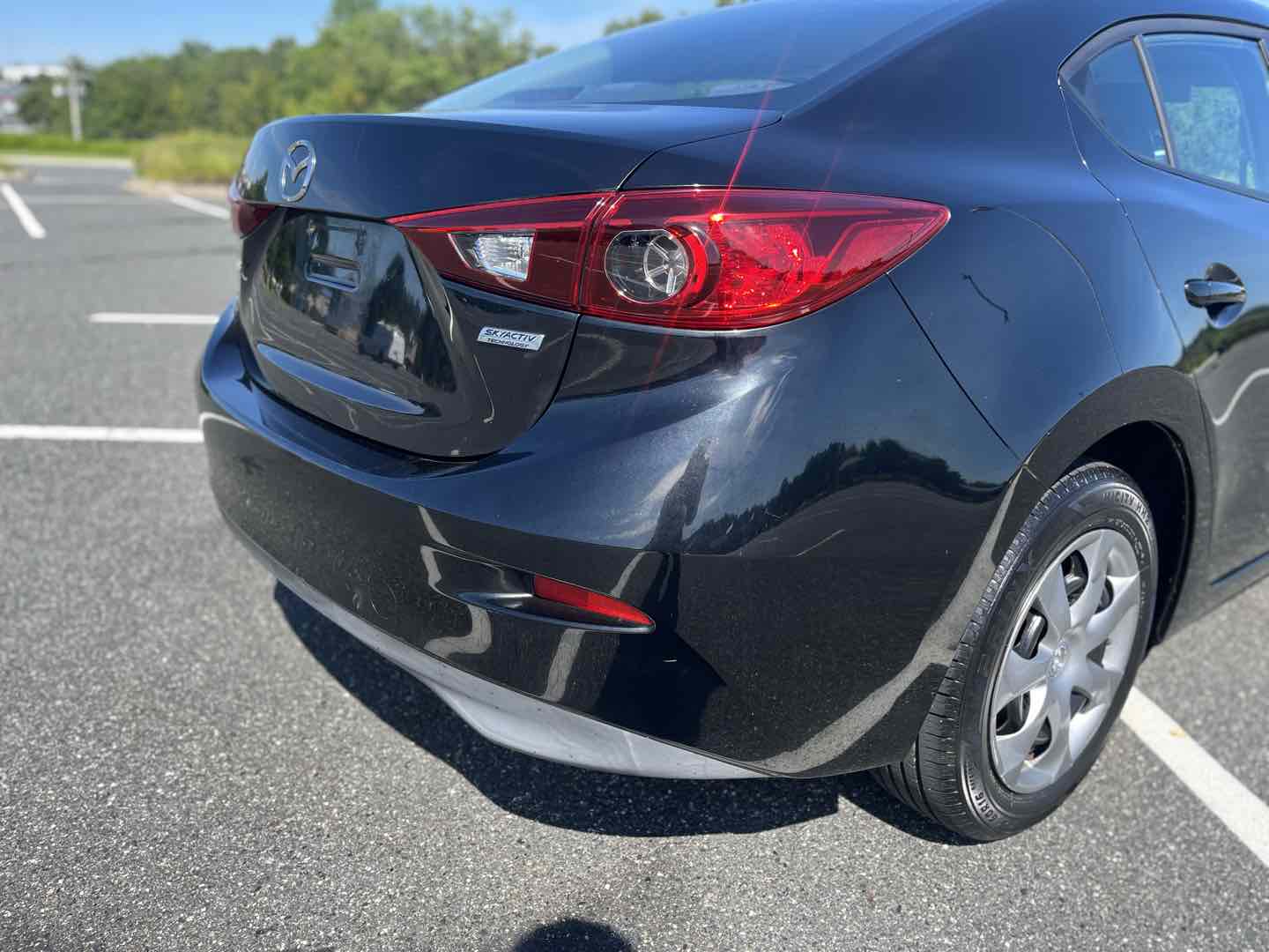 Photo 14 of this Mazda Mazda3