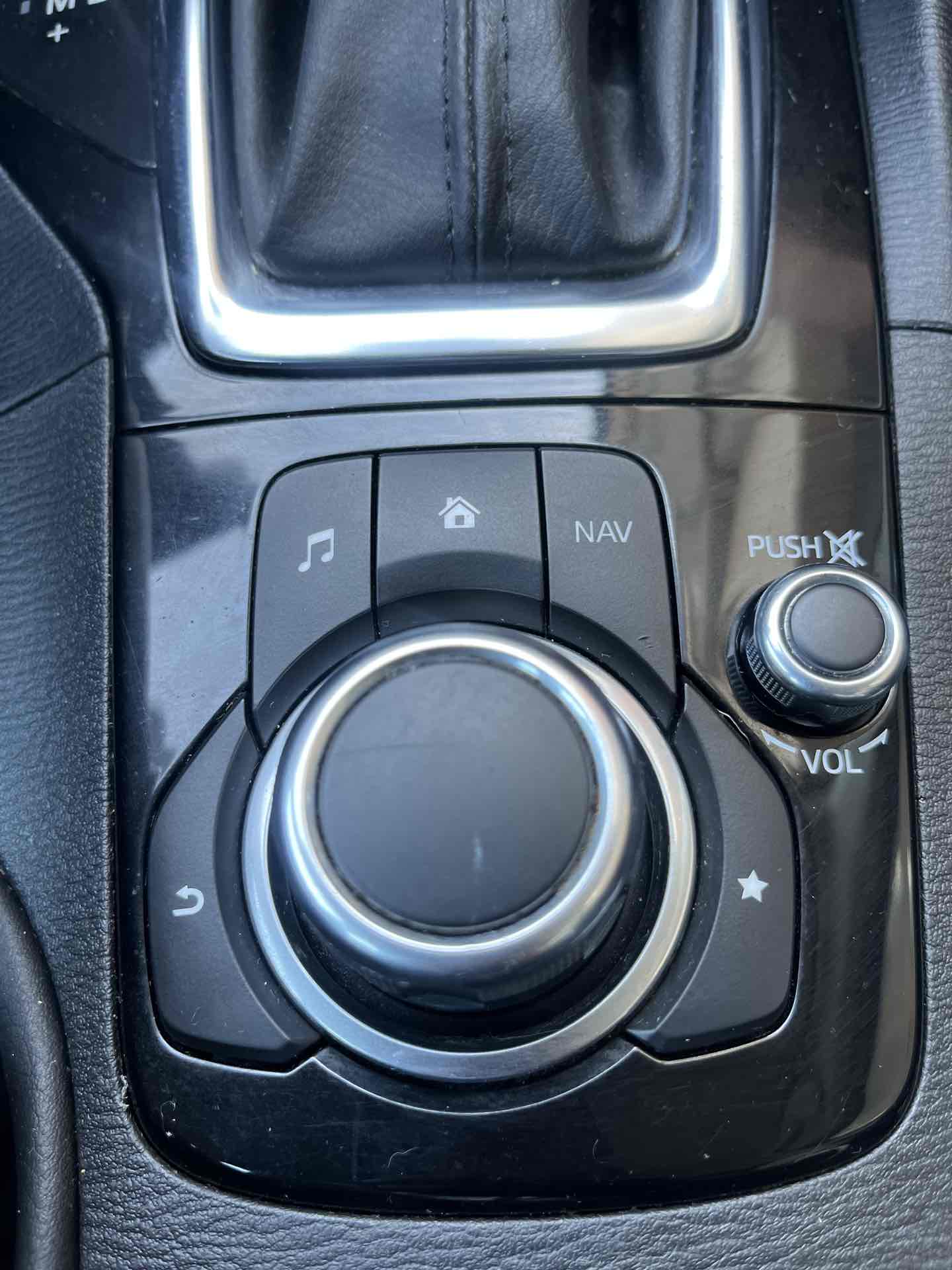 Photo 26 of this Mazda Mazda3