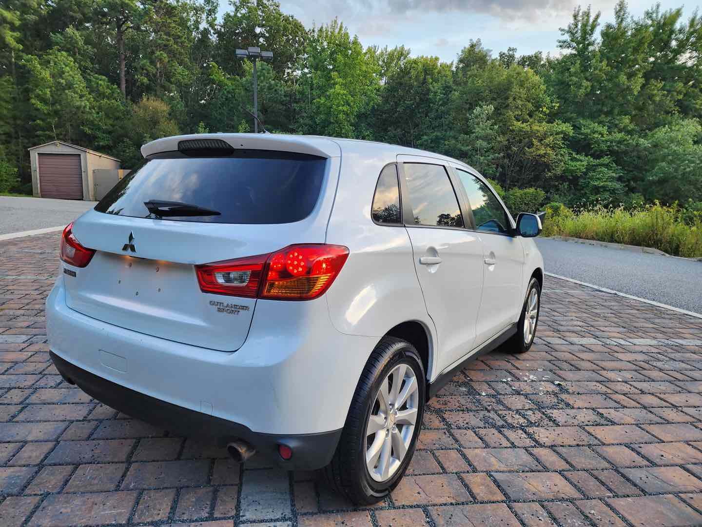 Photo 8 of this Mitsubishi Outlander Sport