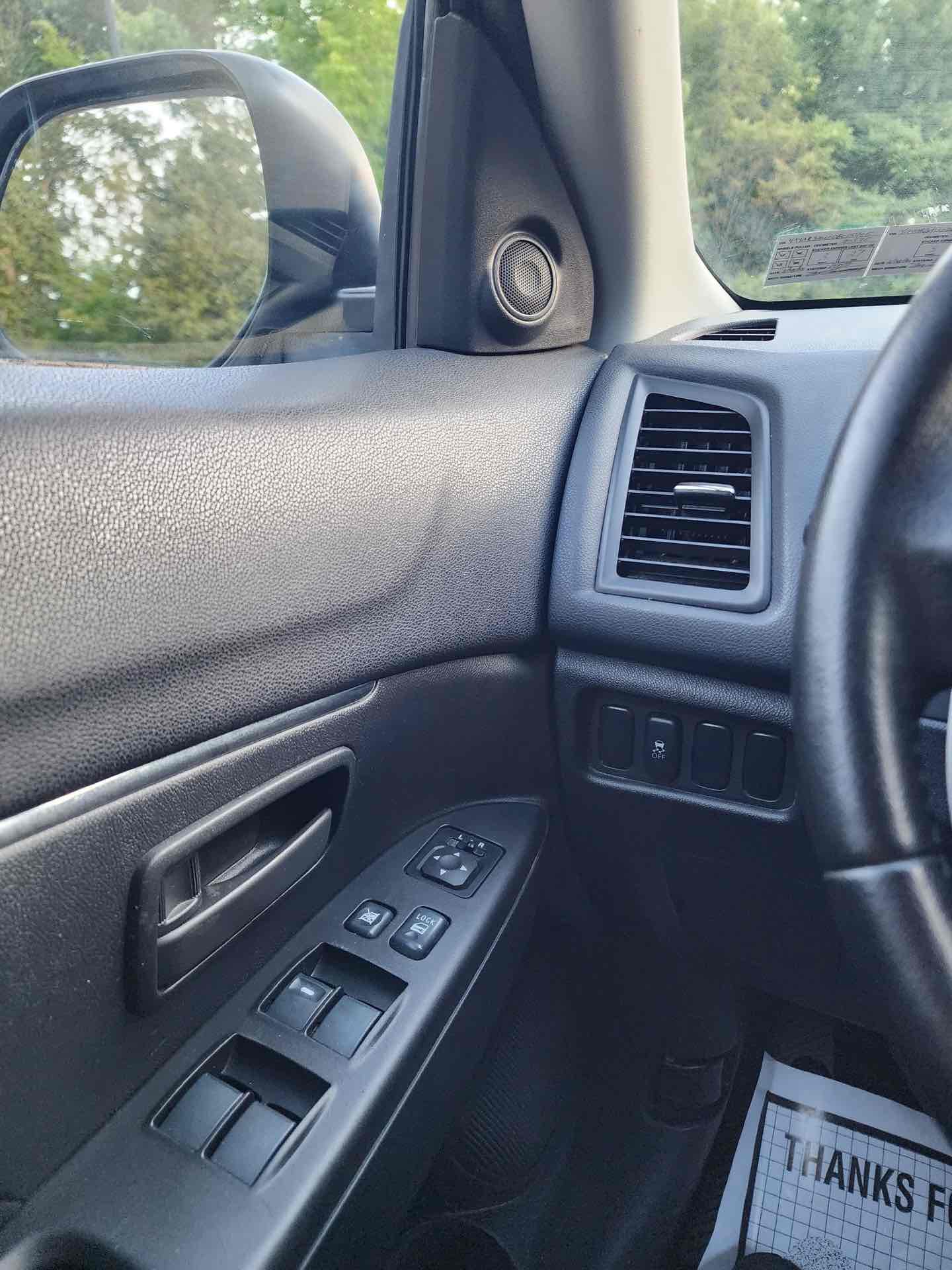 Photo 9 of this Mitsubishi Outlander Sport