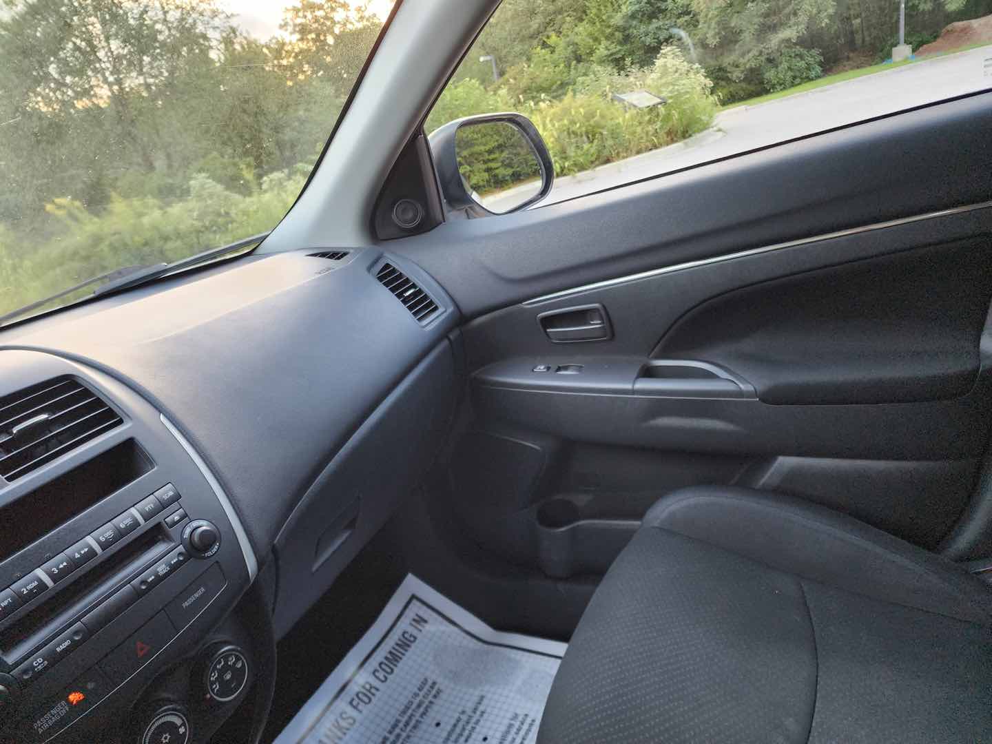 Photo 17 of this Mitsubishi Outlander Sport