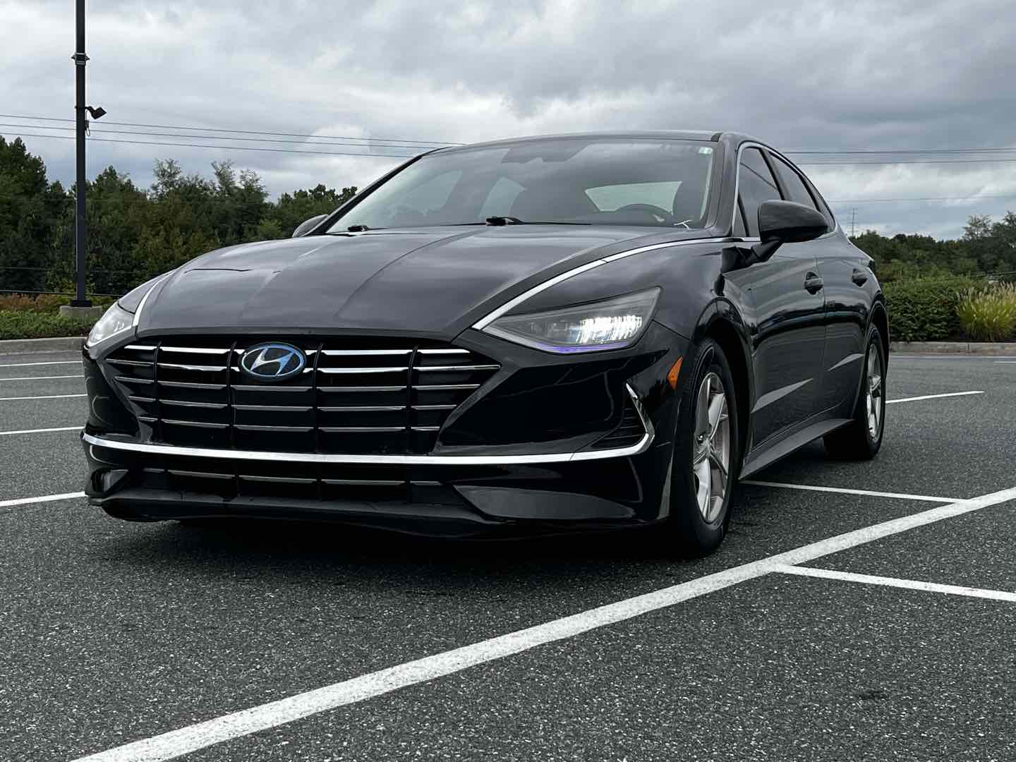 Photo 3 of this Hyundai Sonata