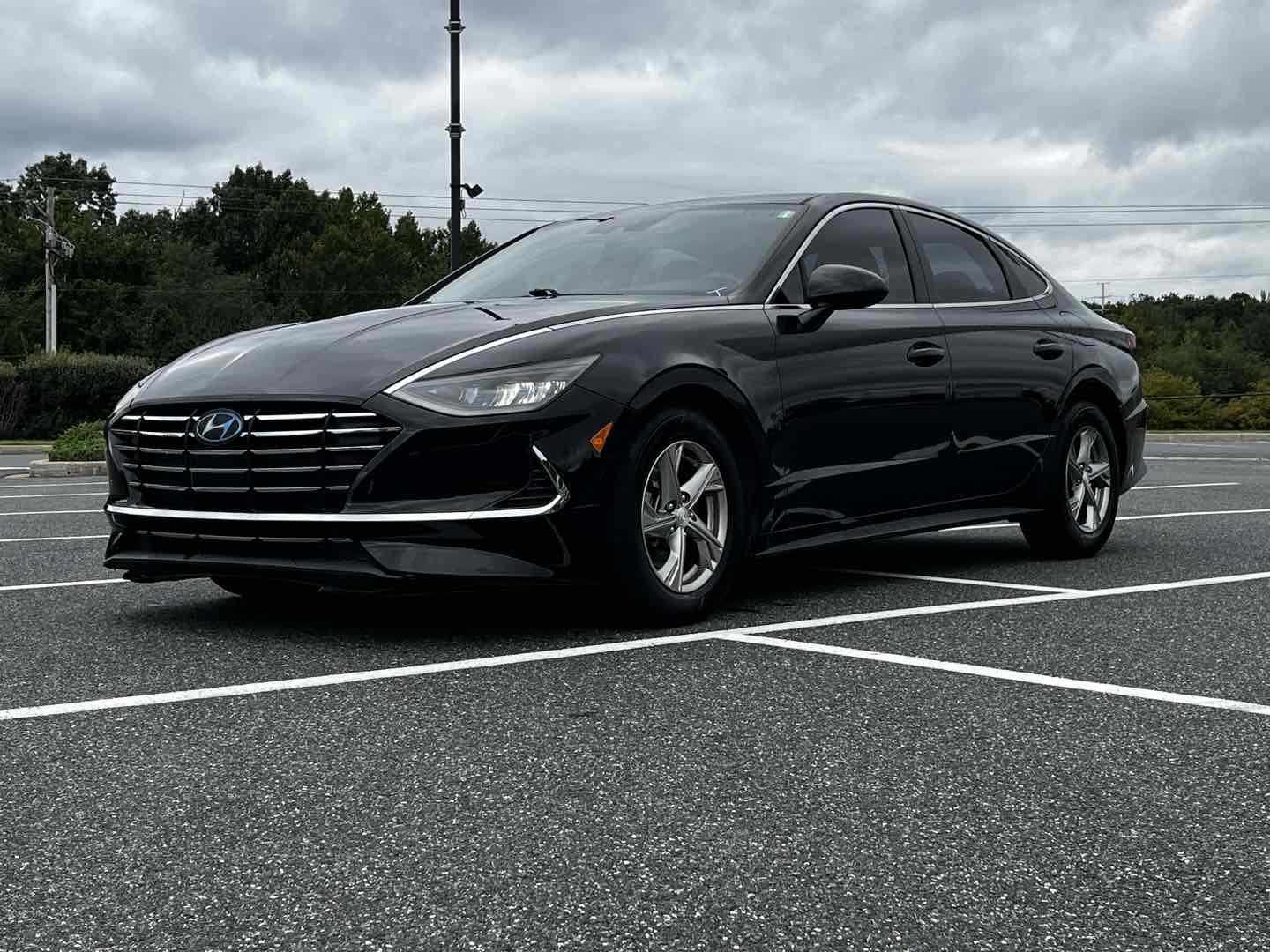 Photo 4 of this Hyundai Sonata