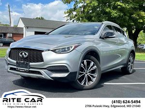 View 2017 INFINITI QX30