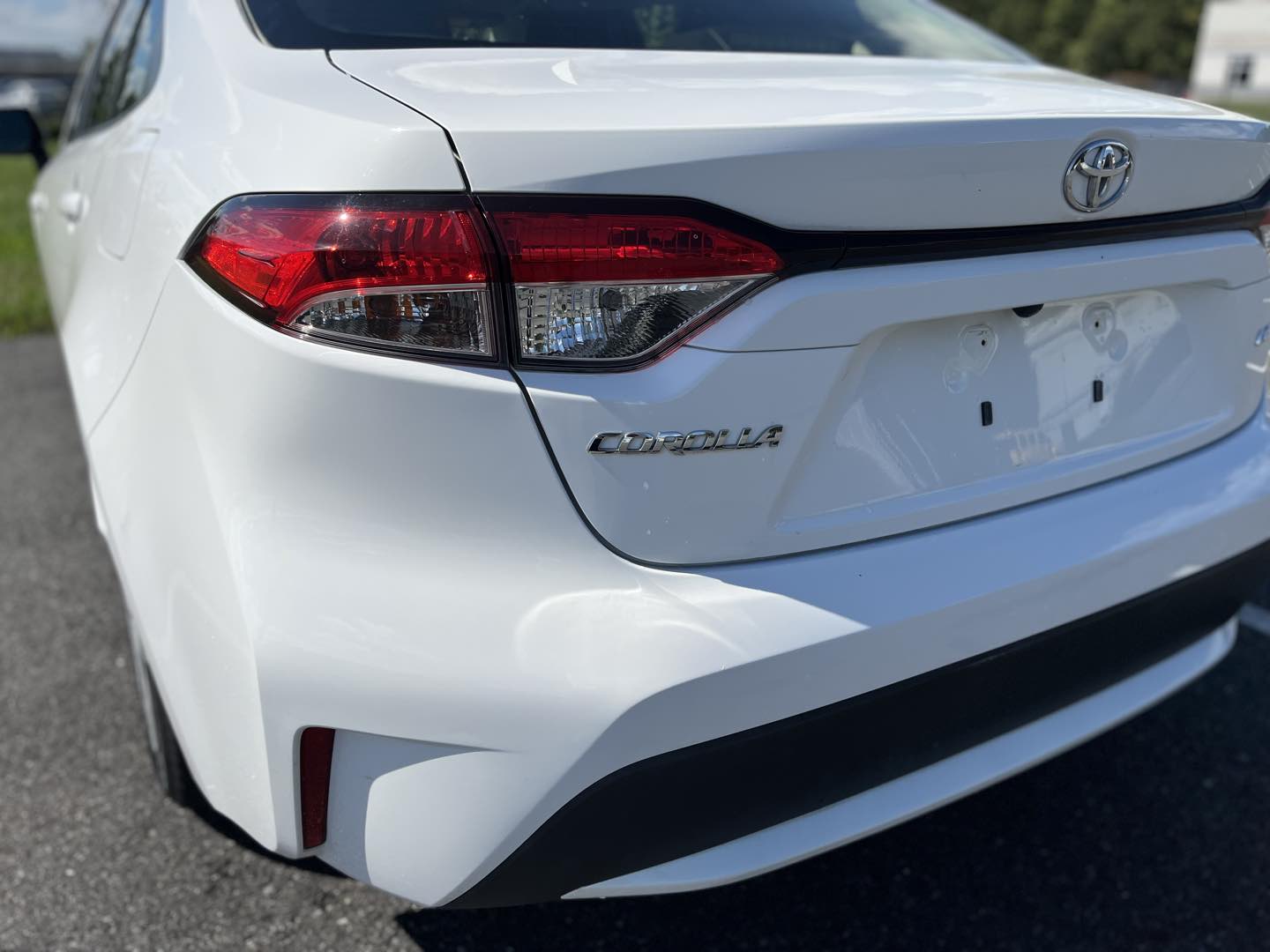 Photo 13 of this Toyota Corolla