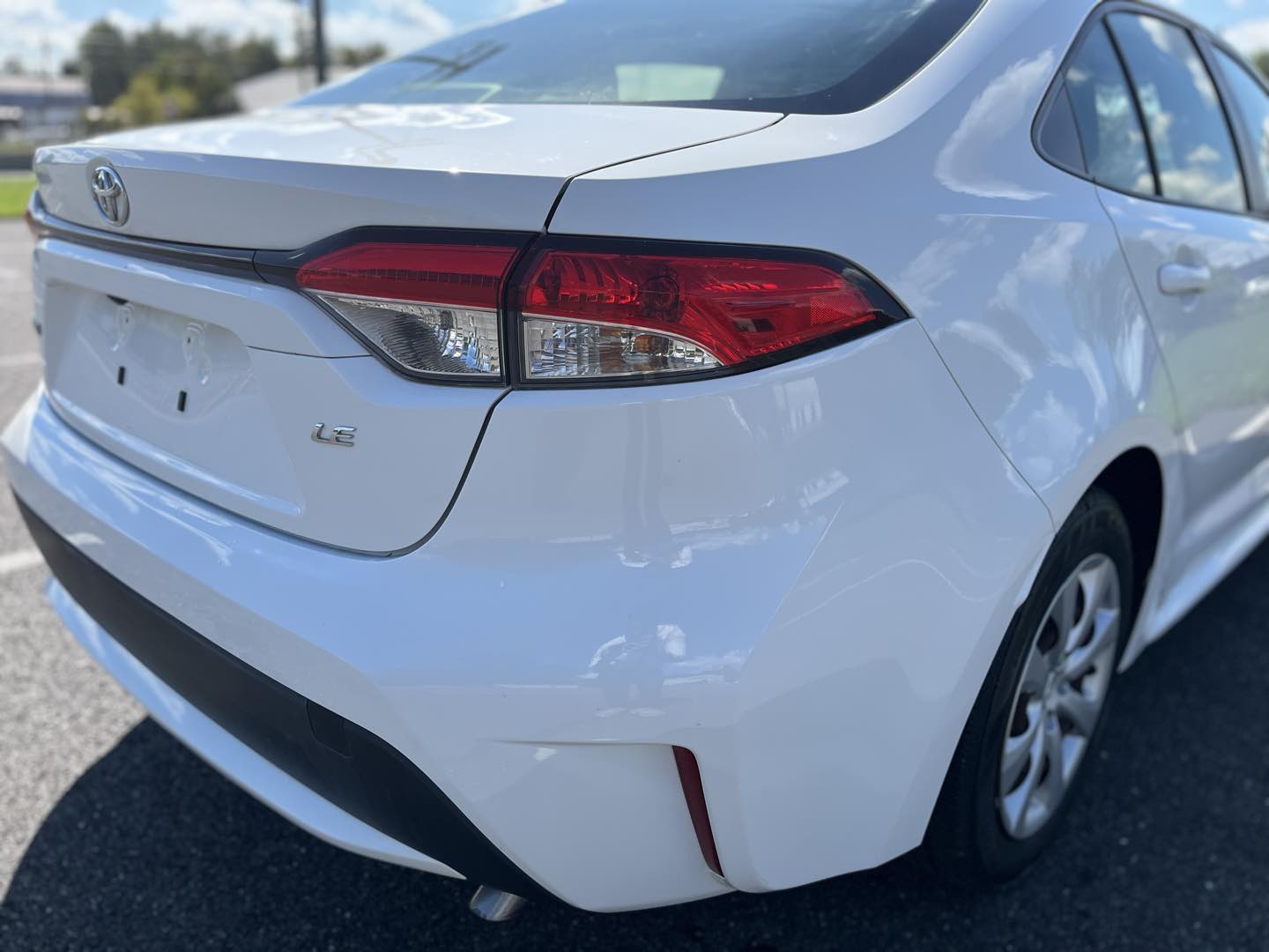 Photo 14 of this Toyota Corolla