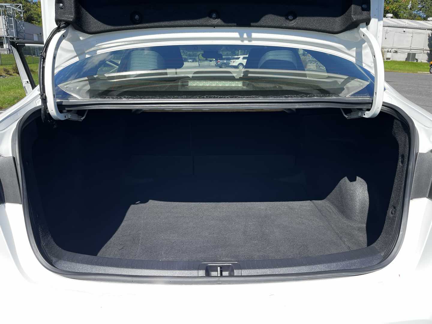 Photo 16 of this Toyota Corolla