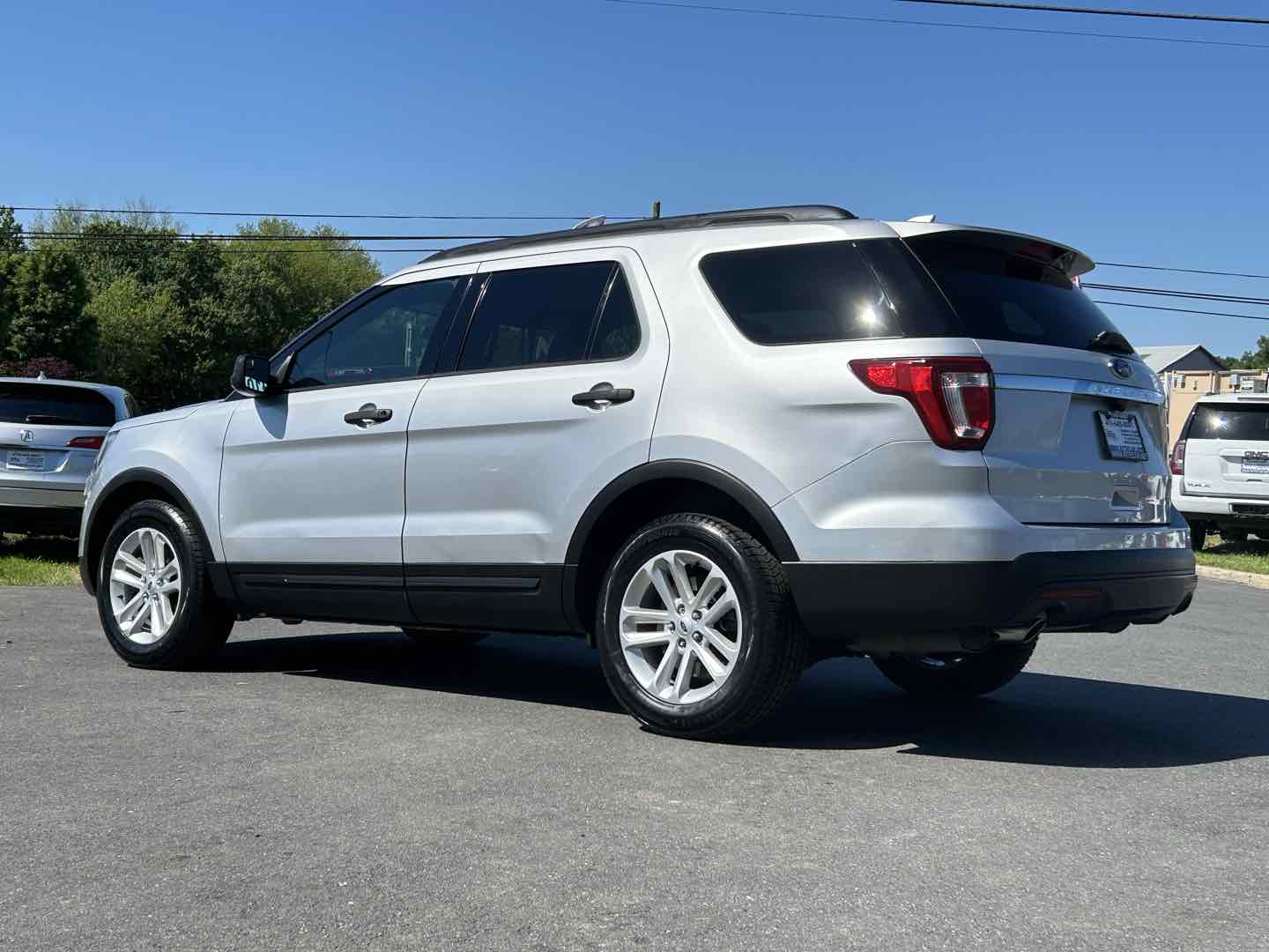 2017 Ford Explorer Base - Photo 6
