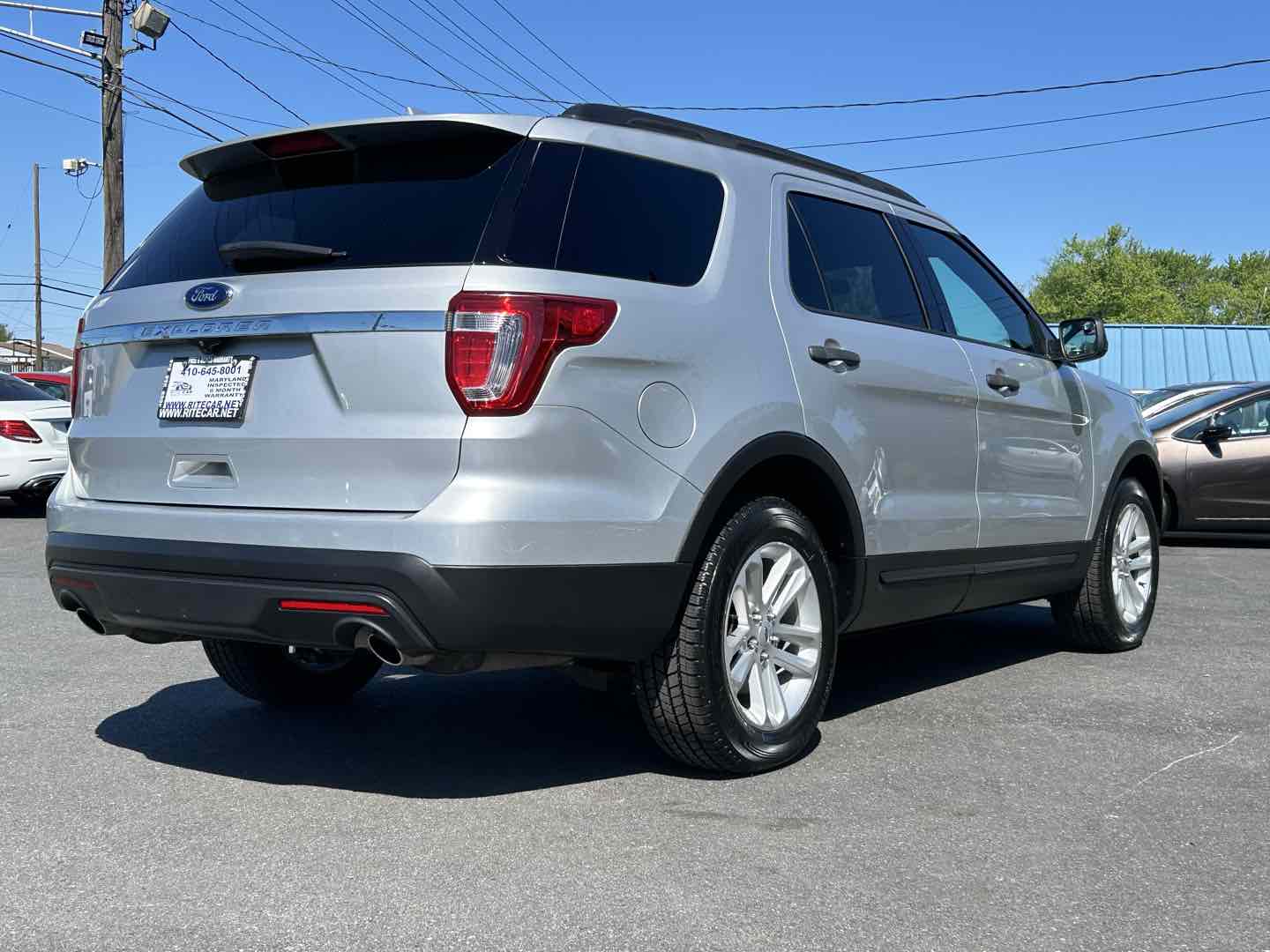 2017 Ford Explorer Base - Photo 9