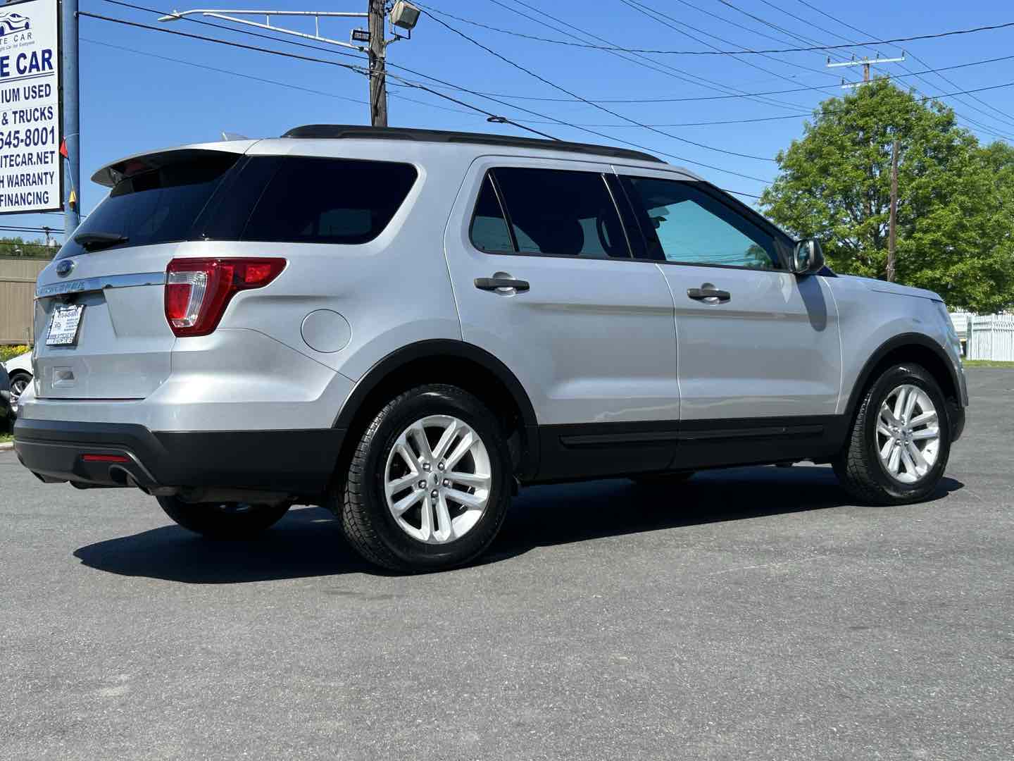 2017 Ford Explorer Base - Photo 10