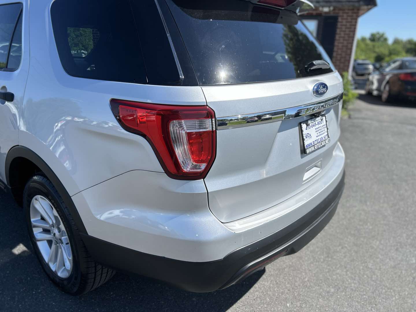 2017 Ford Explorer Base - Photo 13