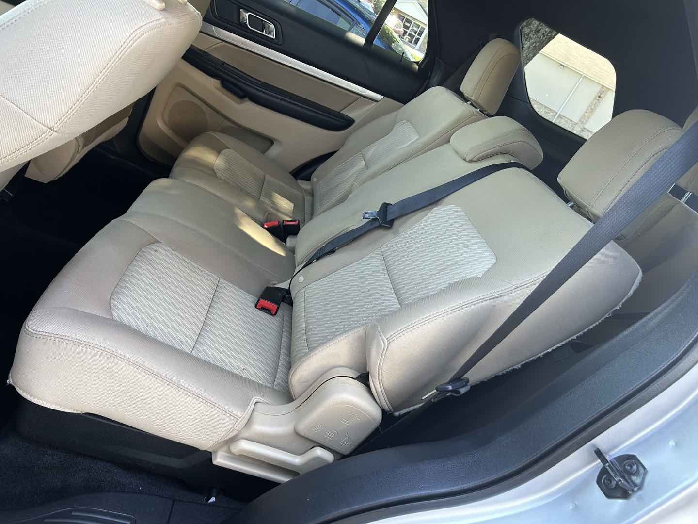 2017 Ford Explorer Base - Photo 16