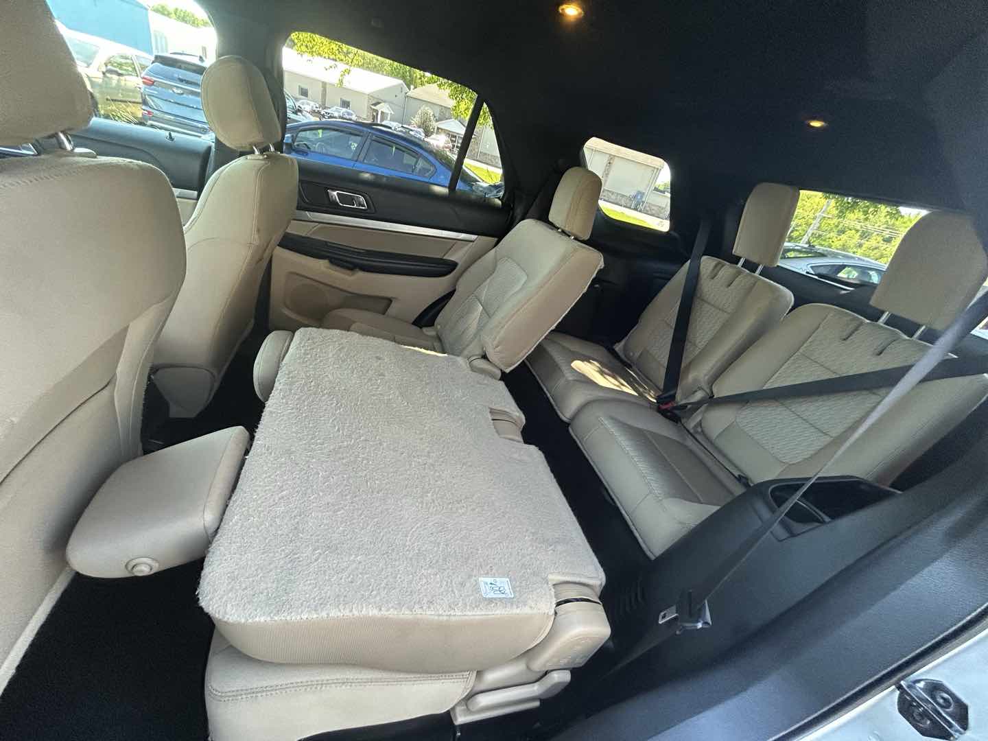 2017 Ford Explorer Base - Photo 17