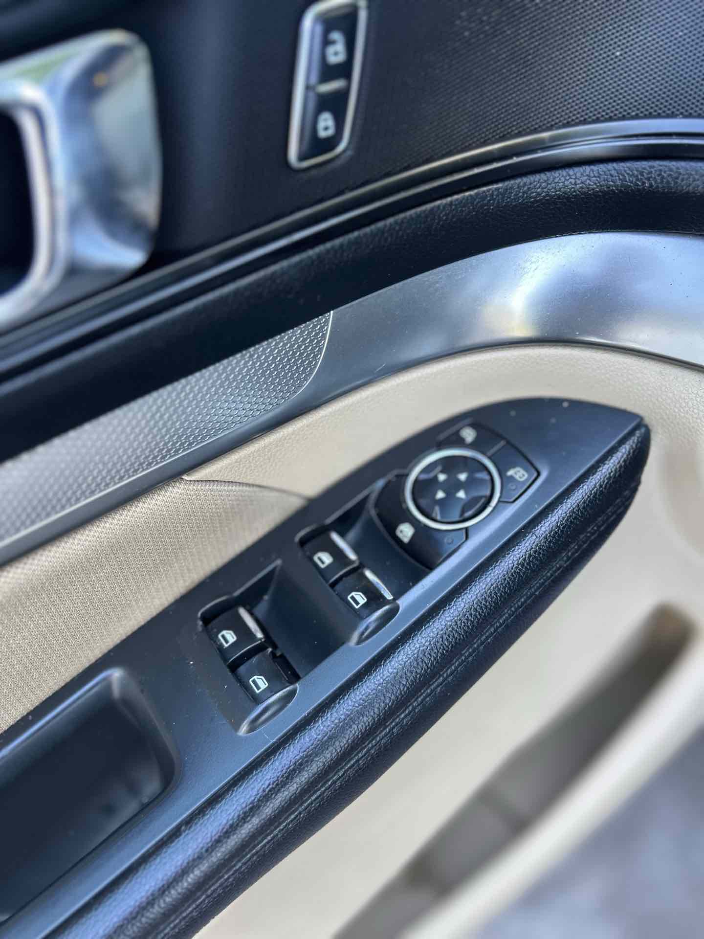 2017 Ford Explorer Base - Photo 28