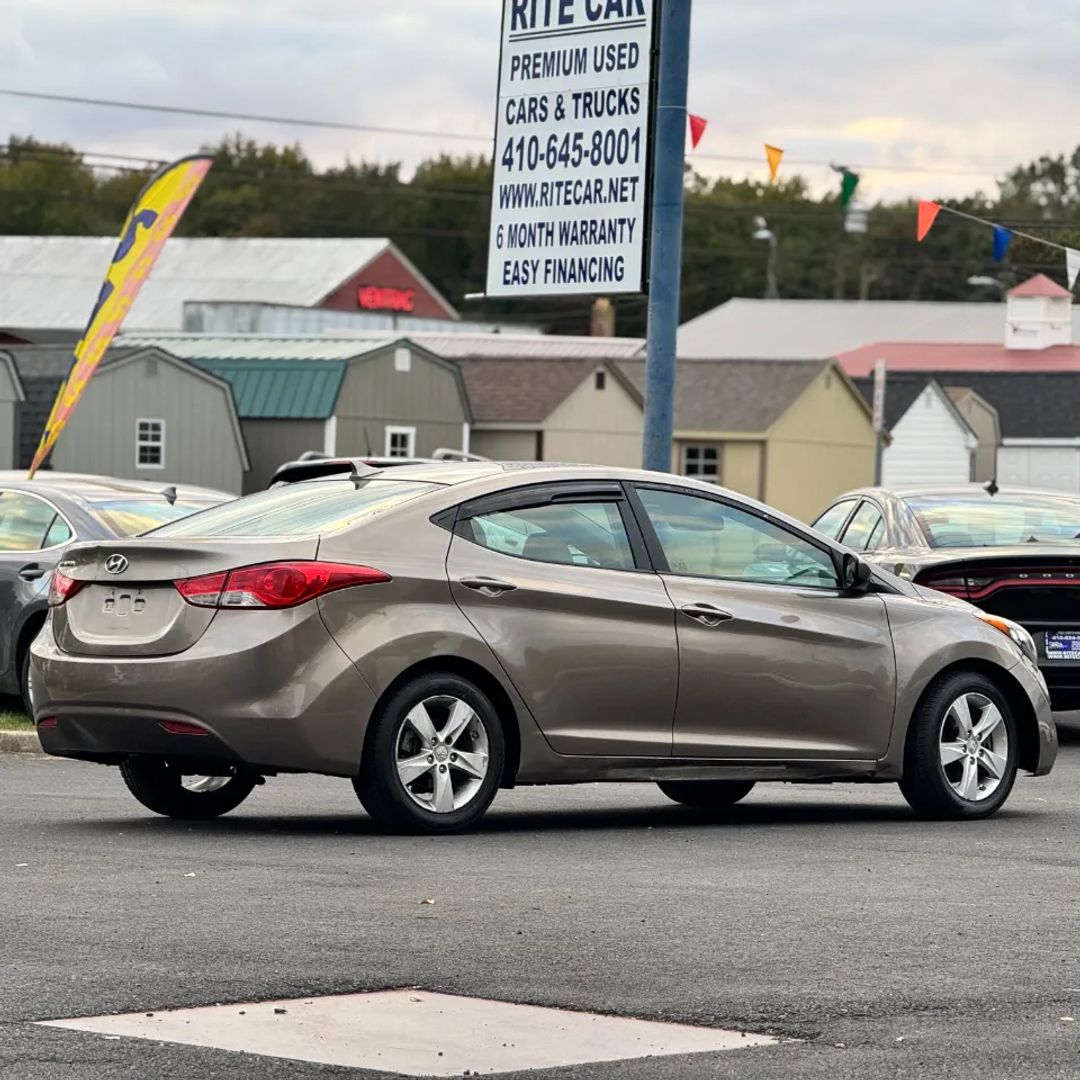 2013 Hyundai Elantra GLS - Photo 10
