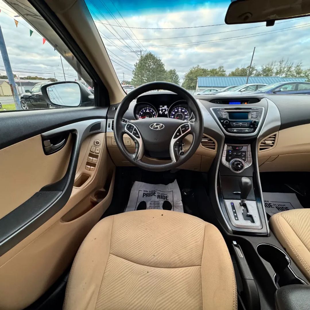 2013 Hyundai Elantra GLS - Photo 14