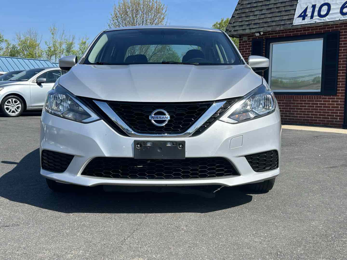 2017 Nissan Sentra SV - Photo 2