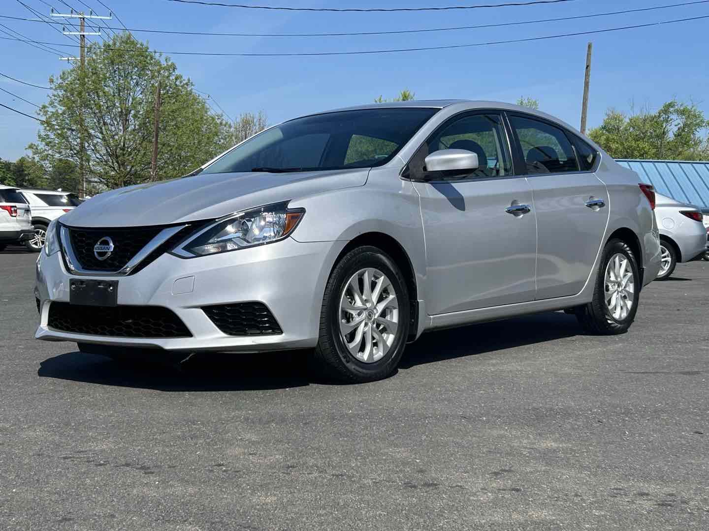 2017 Nissan Sentra SV - Photo 4