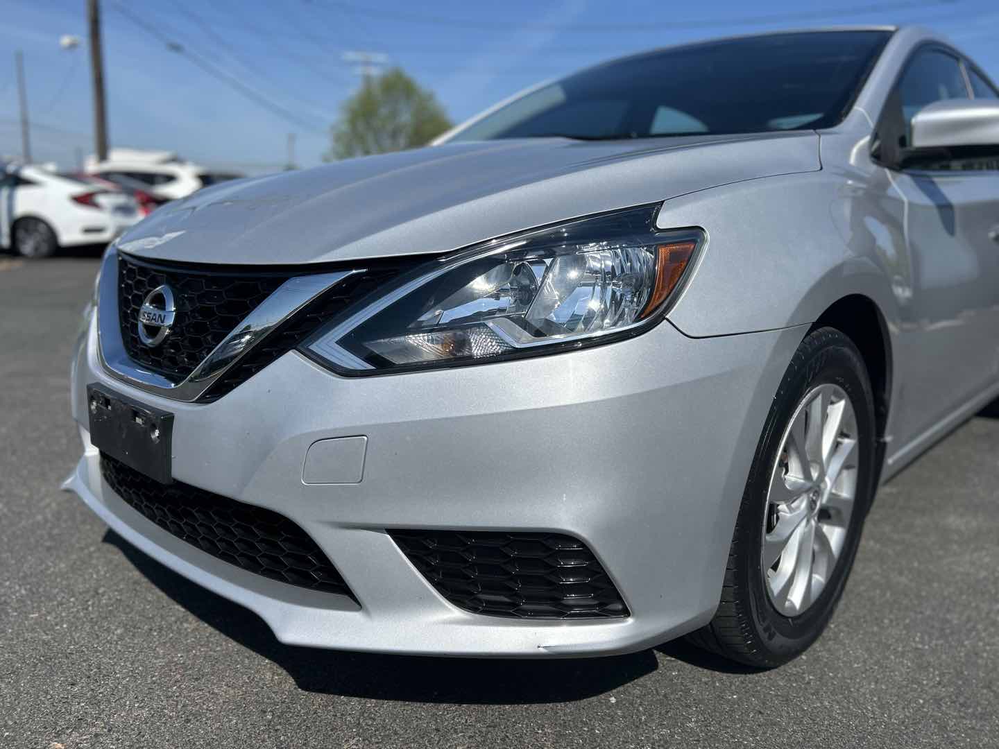 2017 Nissan Sentra SV - Photo 7