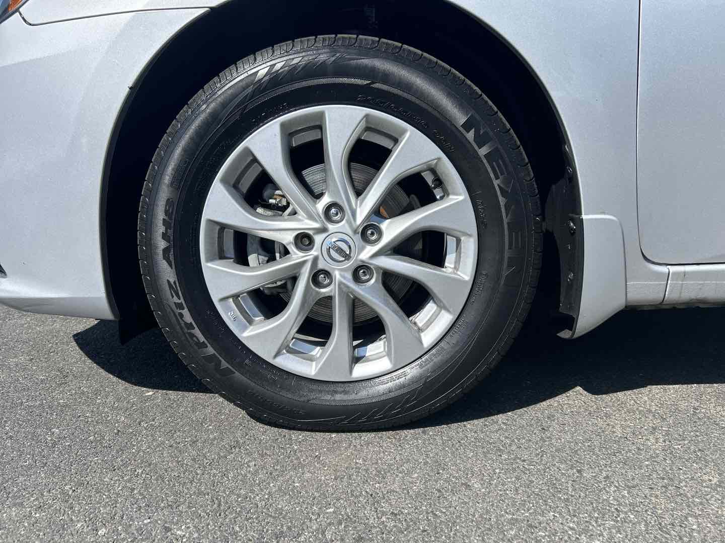 2017 Nissan Sentra SV - Photo 16