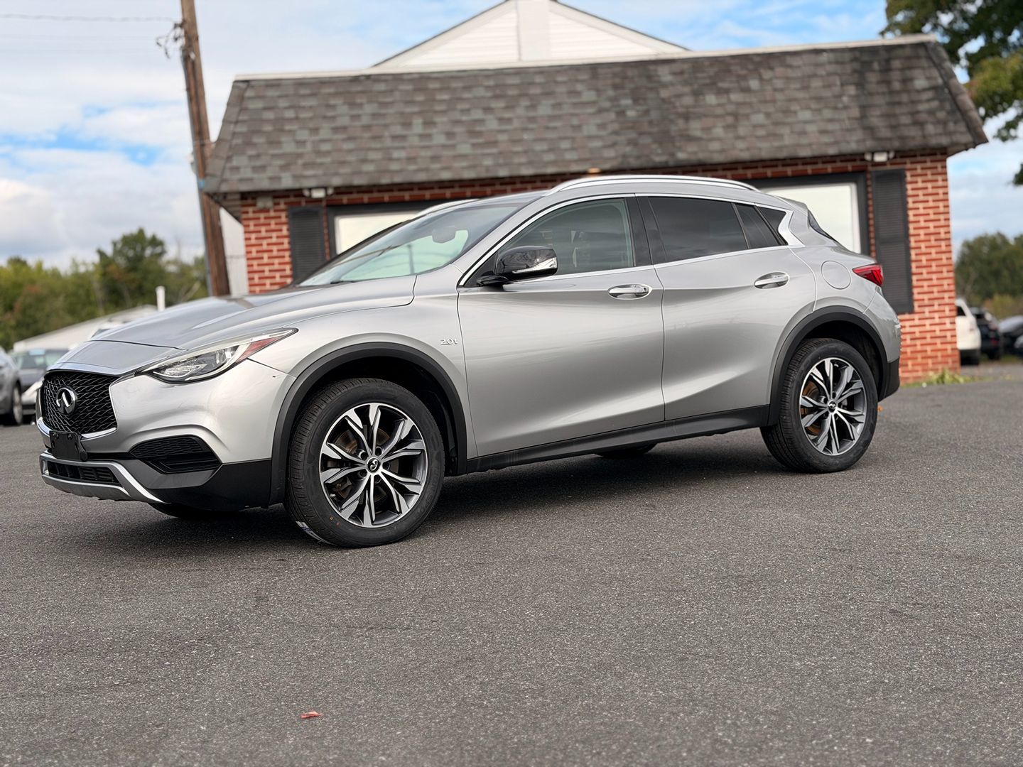 Photo 7 of this INFINITI QX30