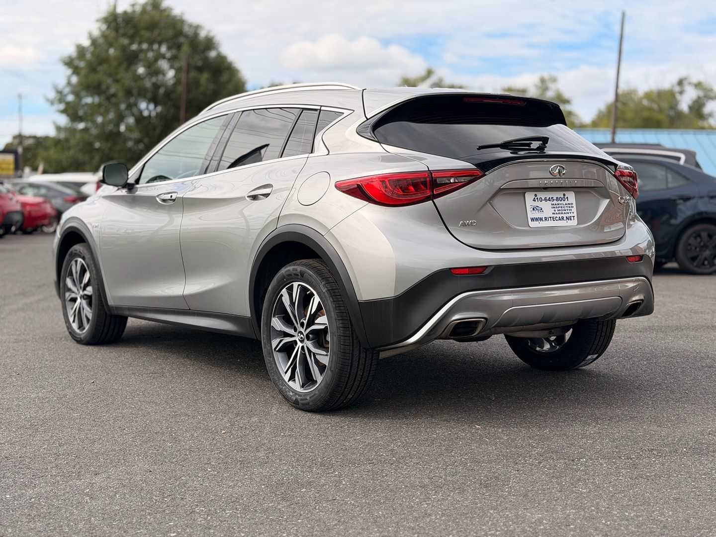 Photo 11 of this INFINITI QX30