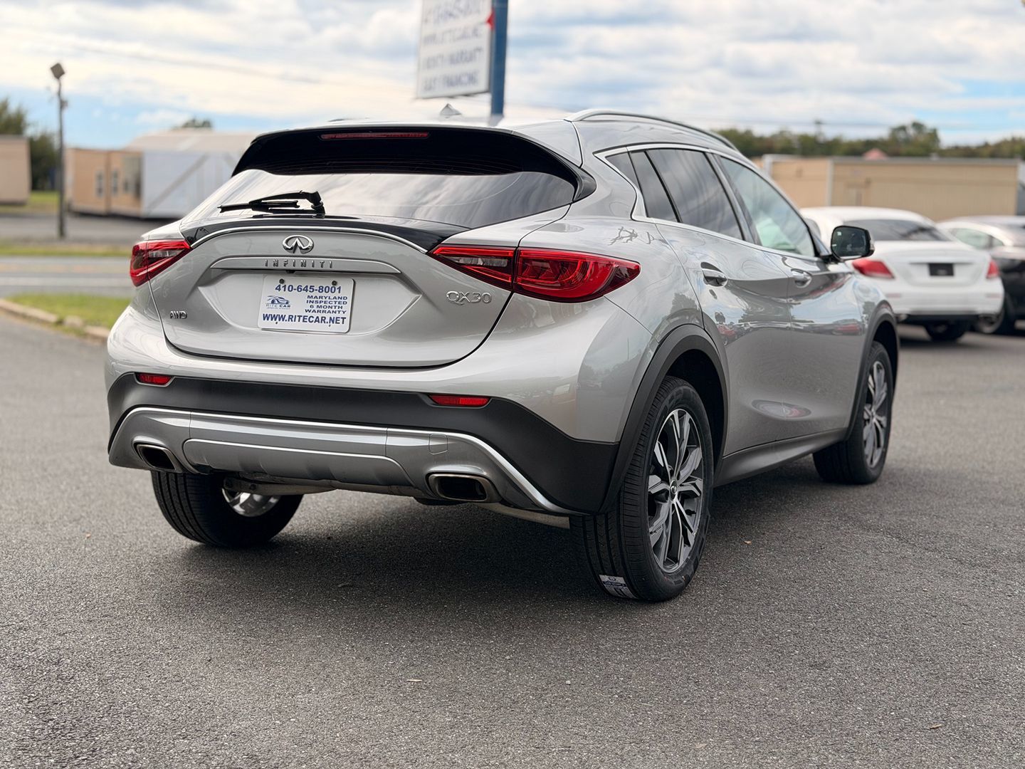 Photo 14 of this INFINITI QX30