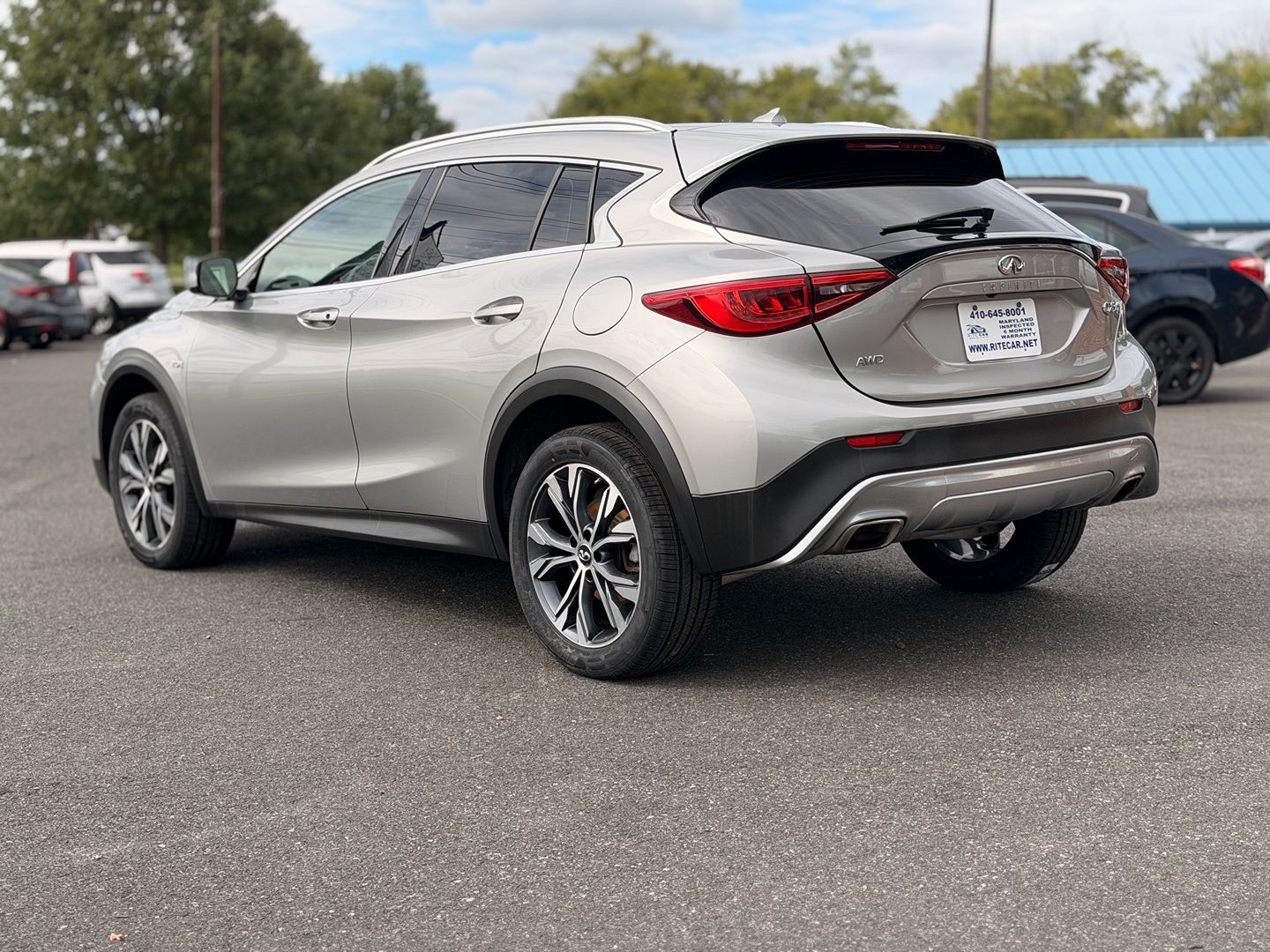 Photo 16 of this INFINITI QX30