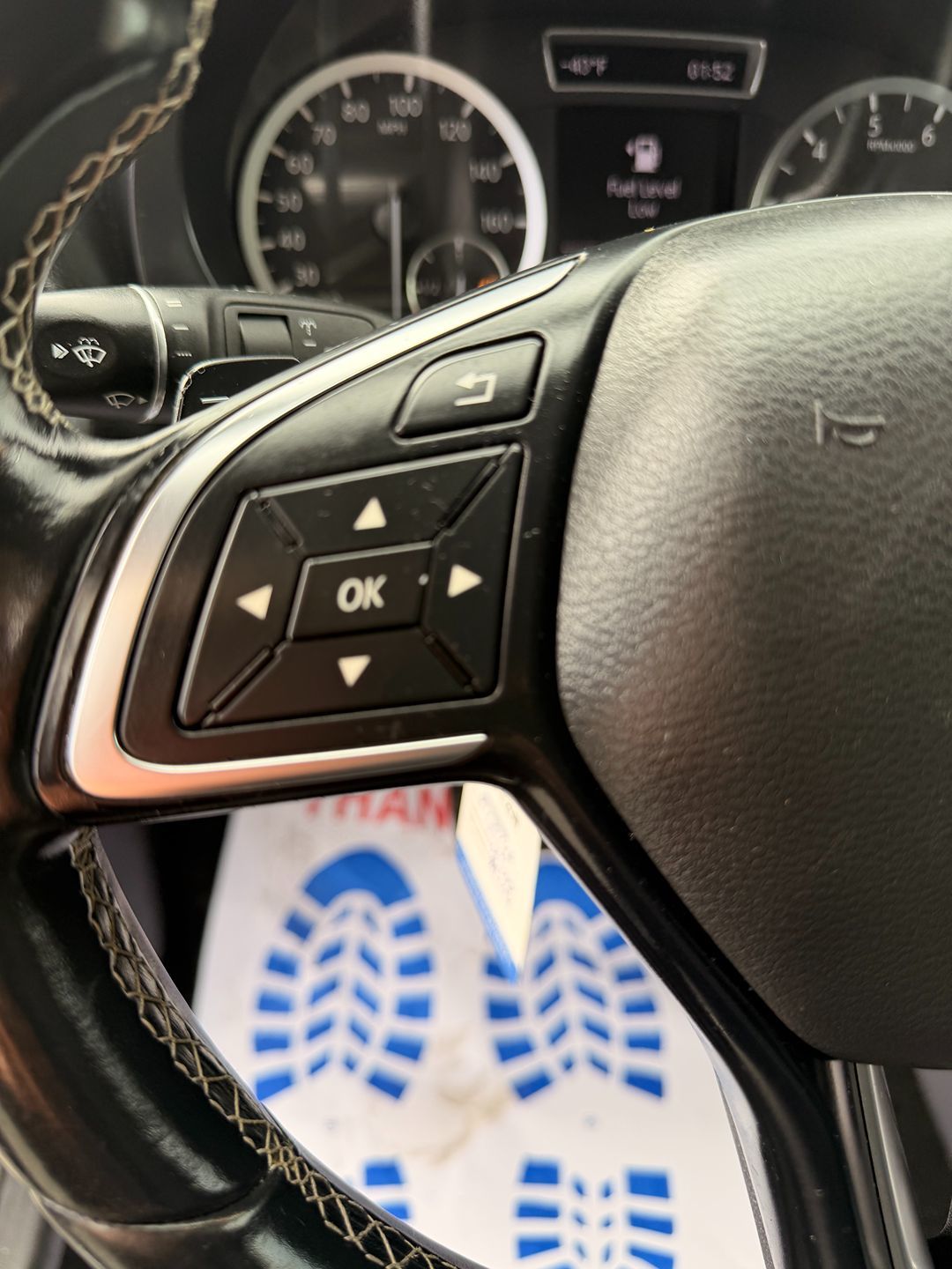 Photo 39 of this INFINITI QX30