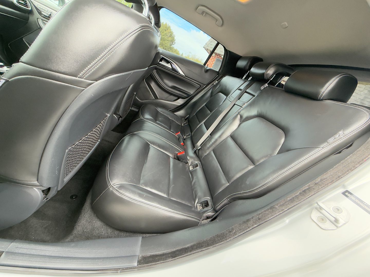 Photo 47 of this INFINITI QX30