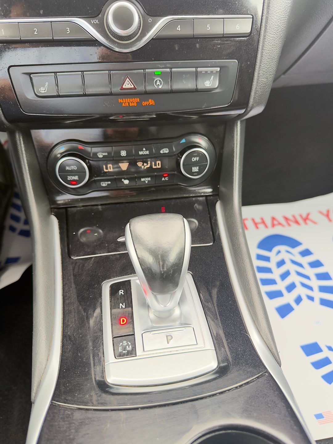 Photo 49 of this INFINITI QX30