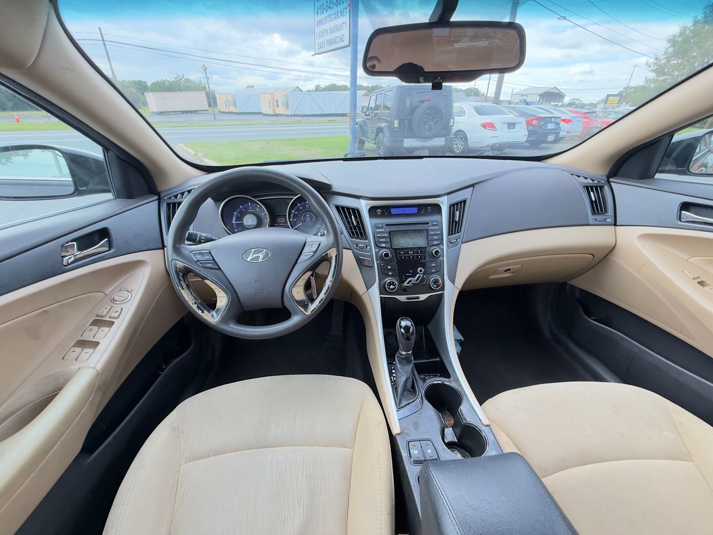 Photo 9 of this Hyundai Sonata
