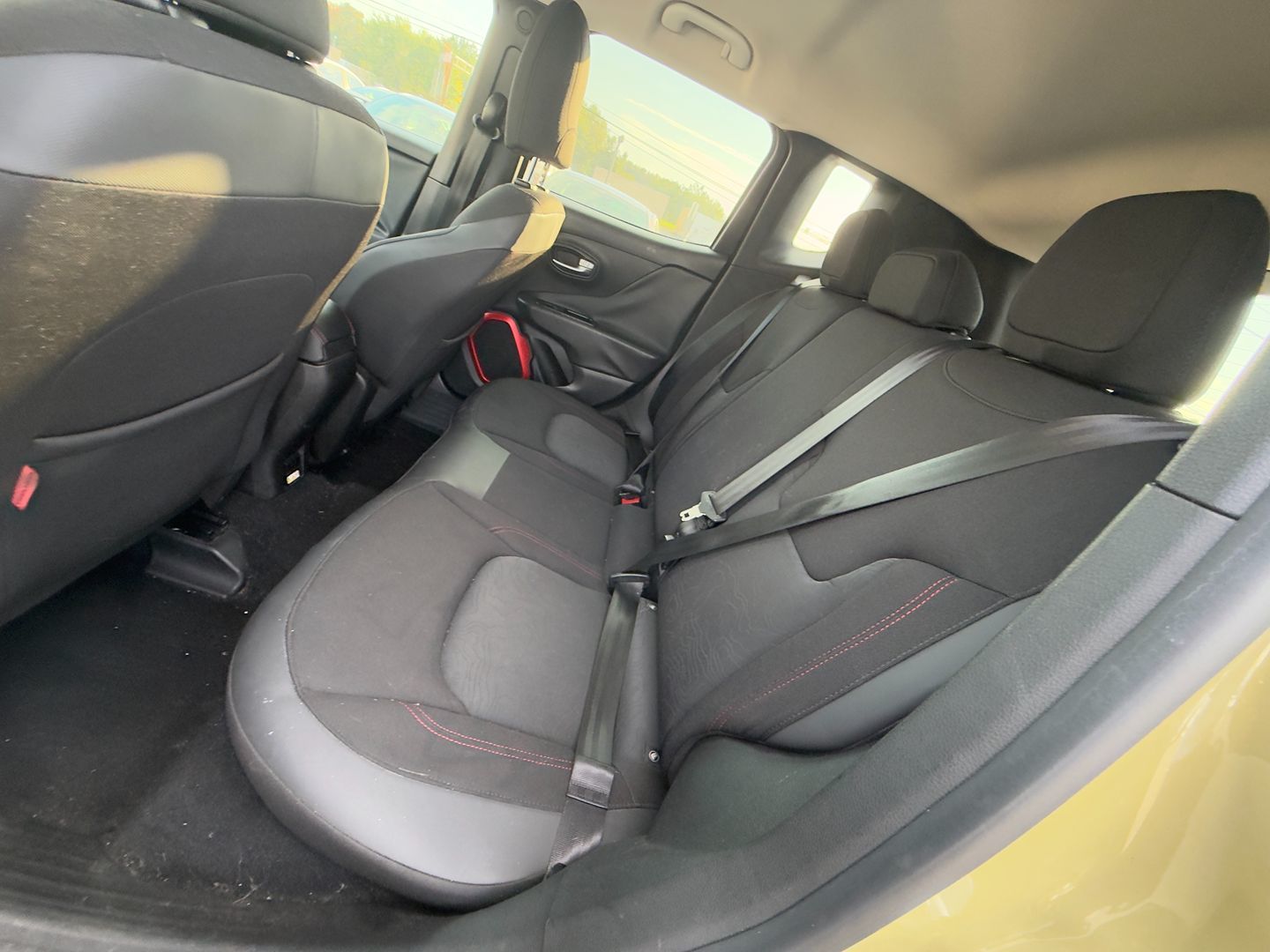 Photo 17 of this Jeep Renegade
