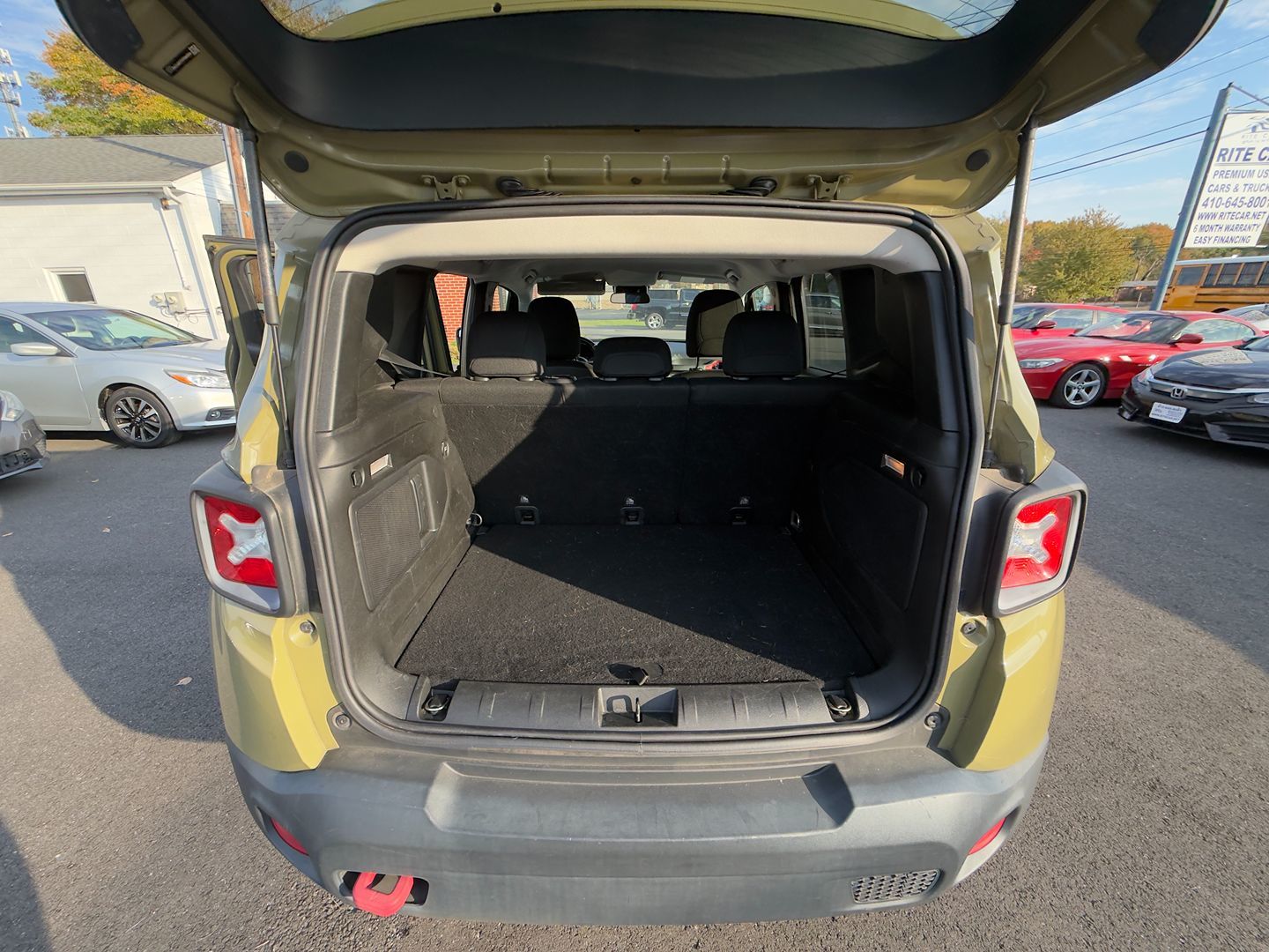 Photo 18 of this Jeep Renegade