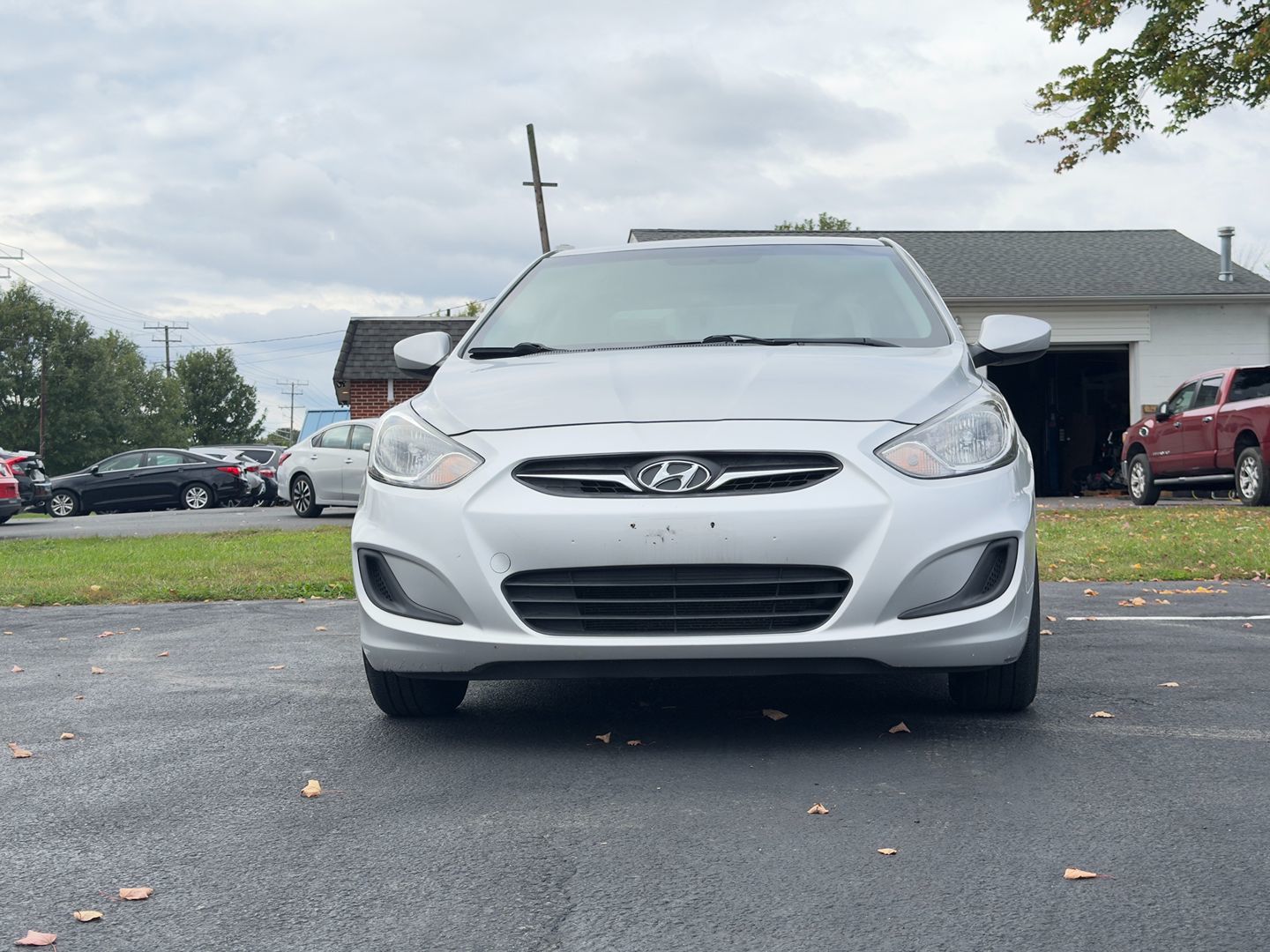 Photo 2 of this Hyundai Accent
