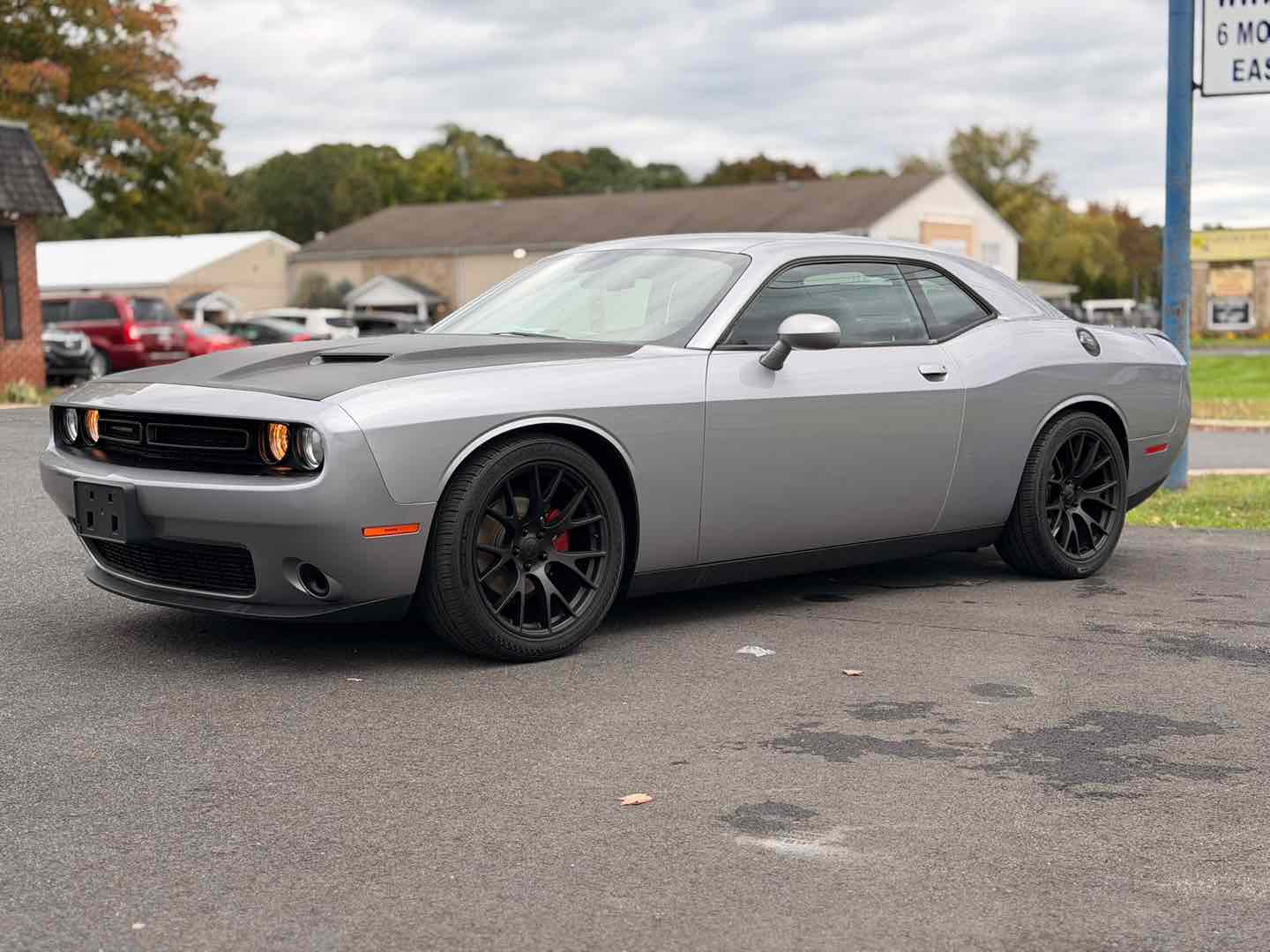 Photo 3 of this Dodge Challenger
