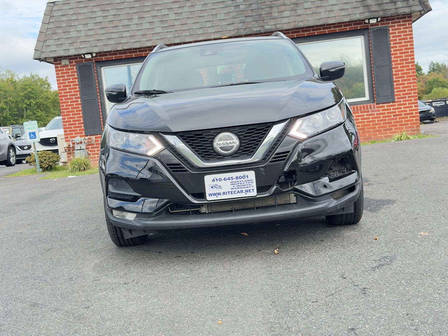 Photo 2 of this Nissan Rogue Sport