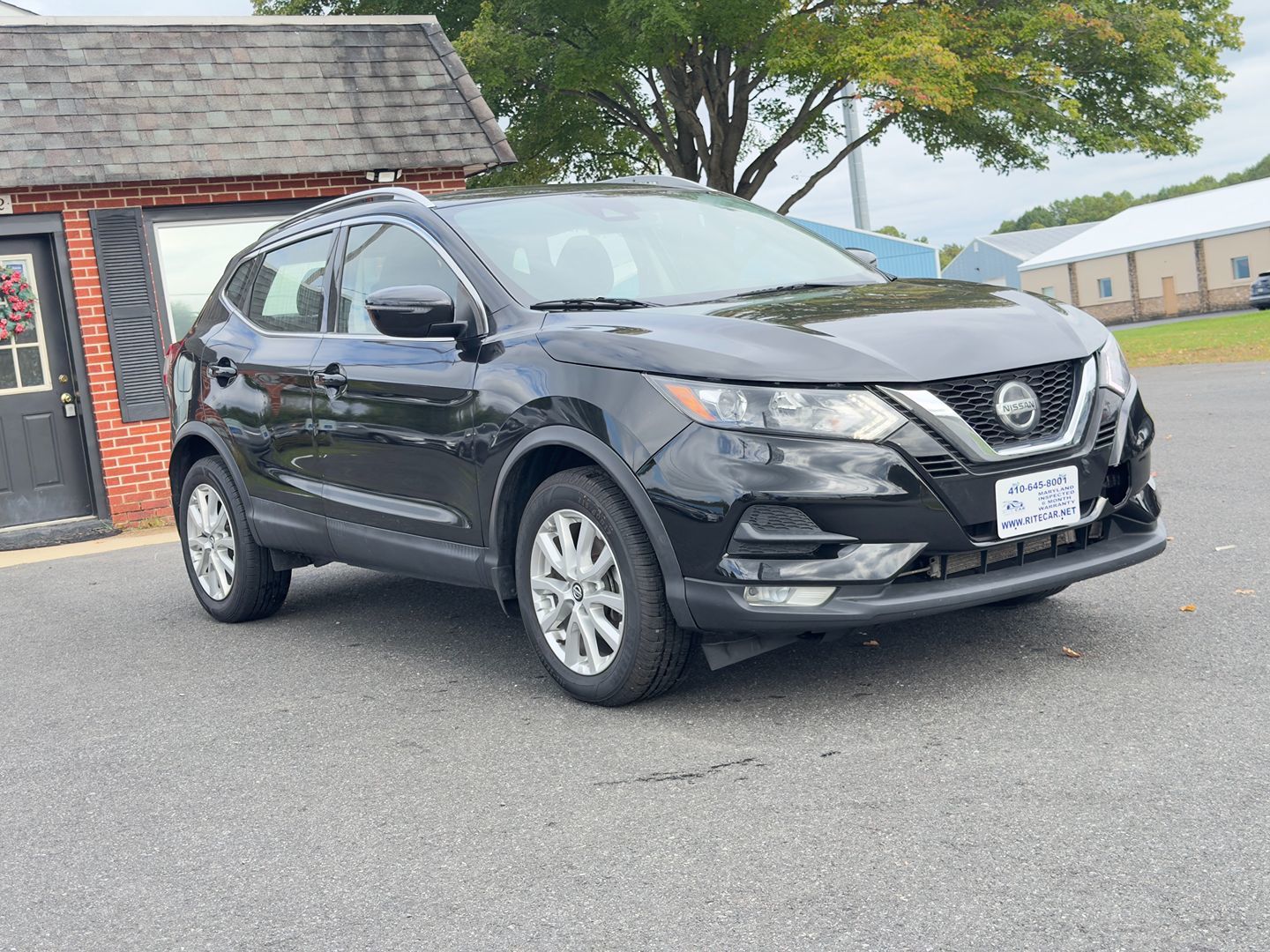 Photo 3 of this Nissan Rogue Sport