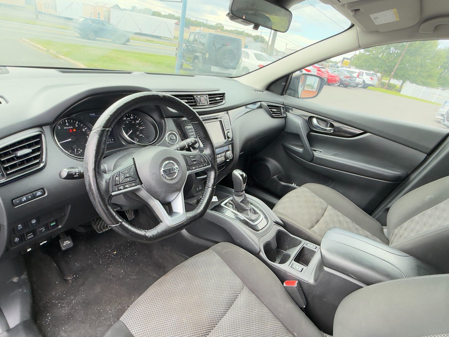 Photo 15 of this Nissan Rogue Sport