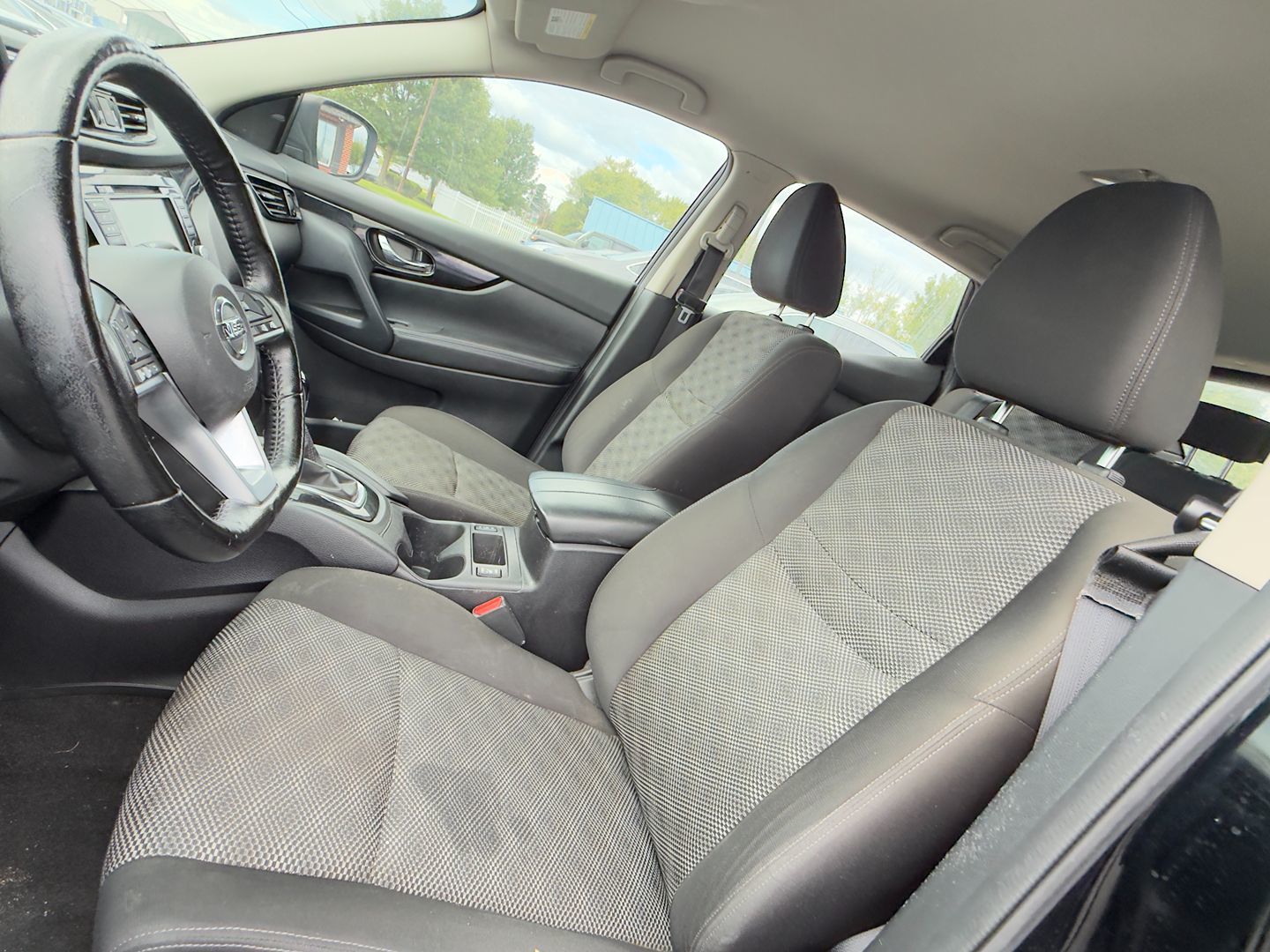 Photo 16 of this Nissan Rogue Sport