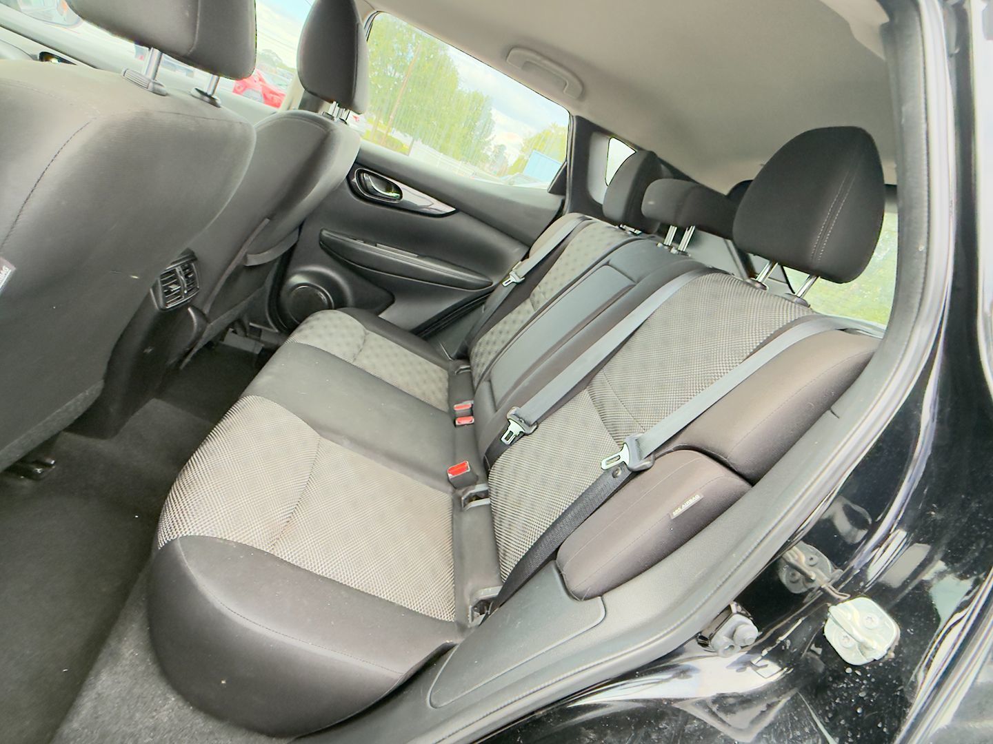 Photo 17 of this Nissan Rogue Sport